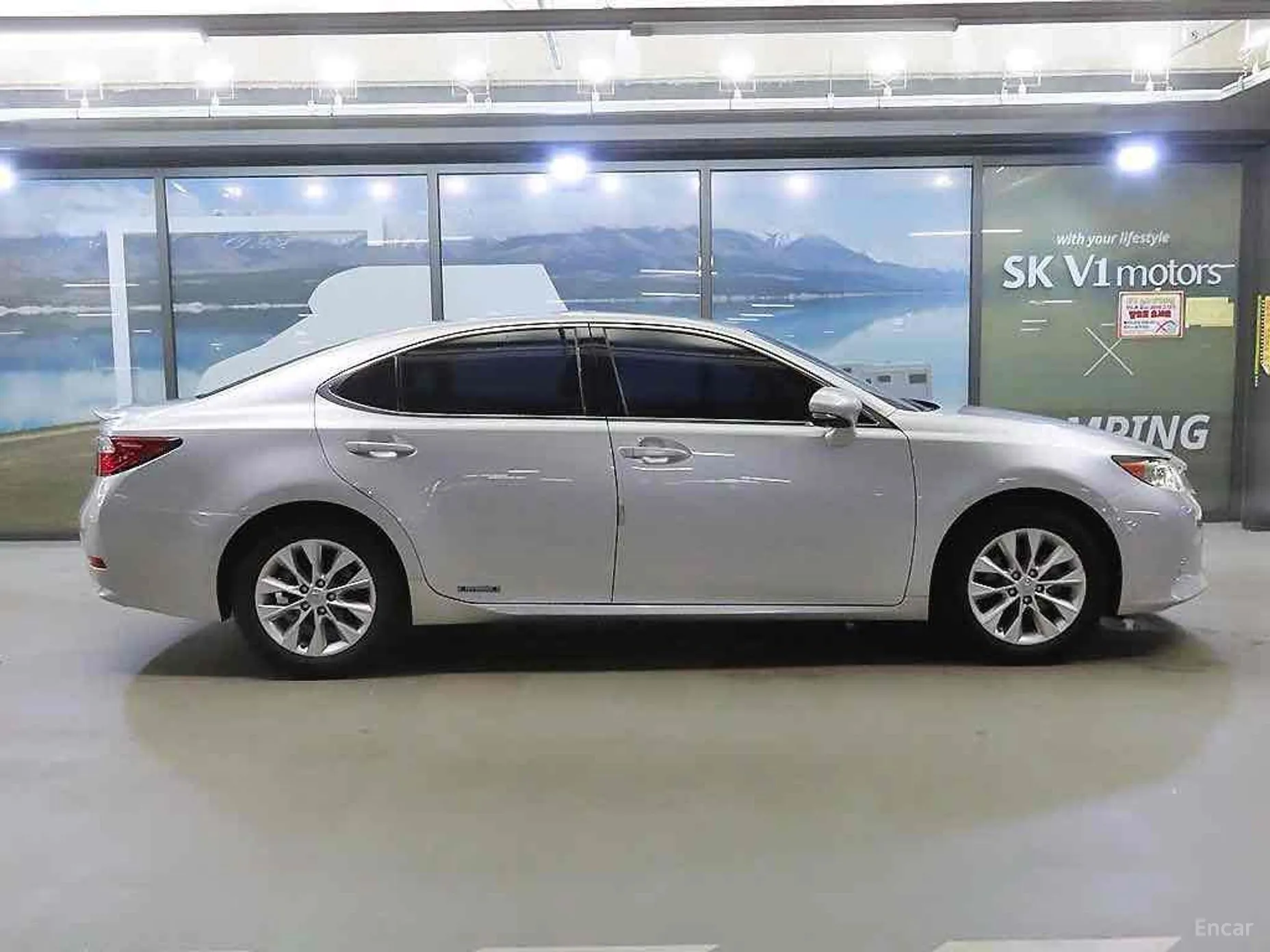 Lexus New ES300h превью 4