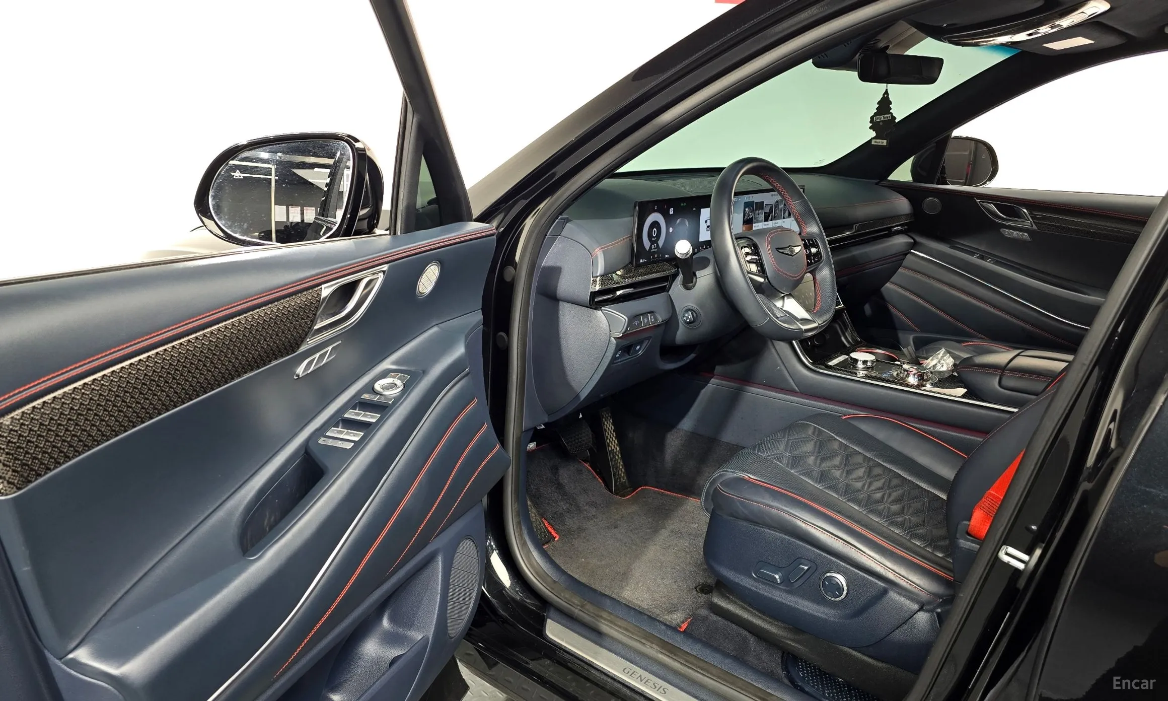 Genesis GV80 Coupe превью 10