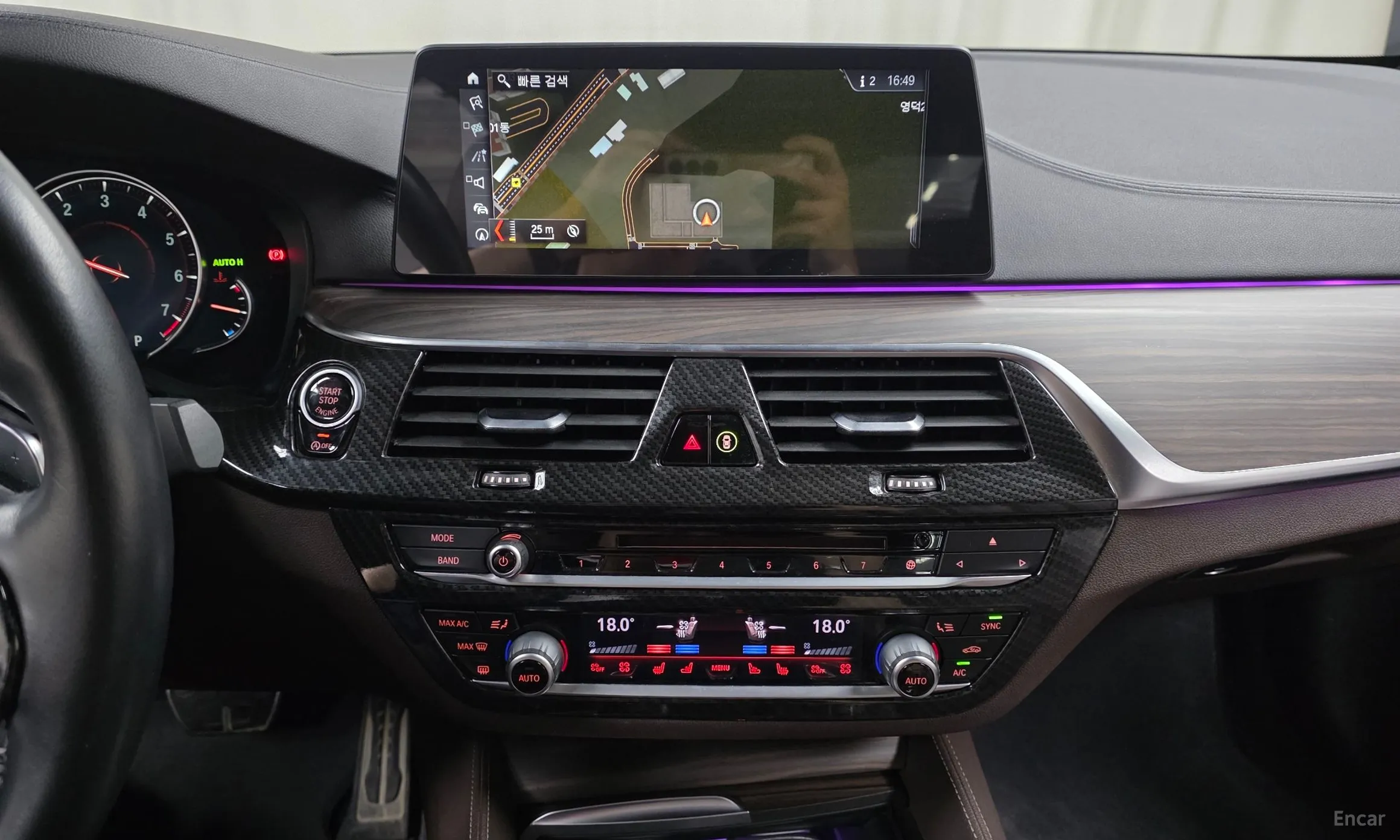 BMW 5 Series (G30) превью 13