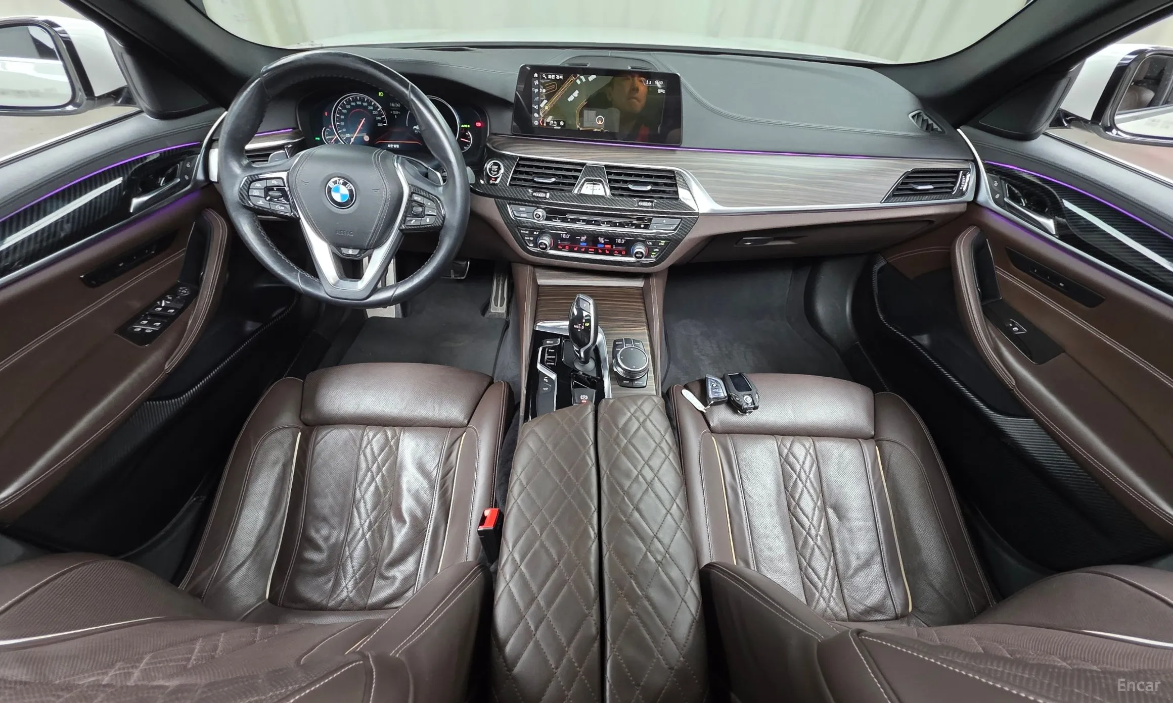 BMW 5 Series (G30) превью 7