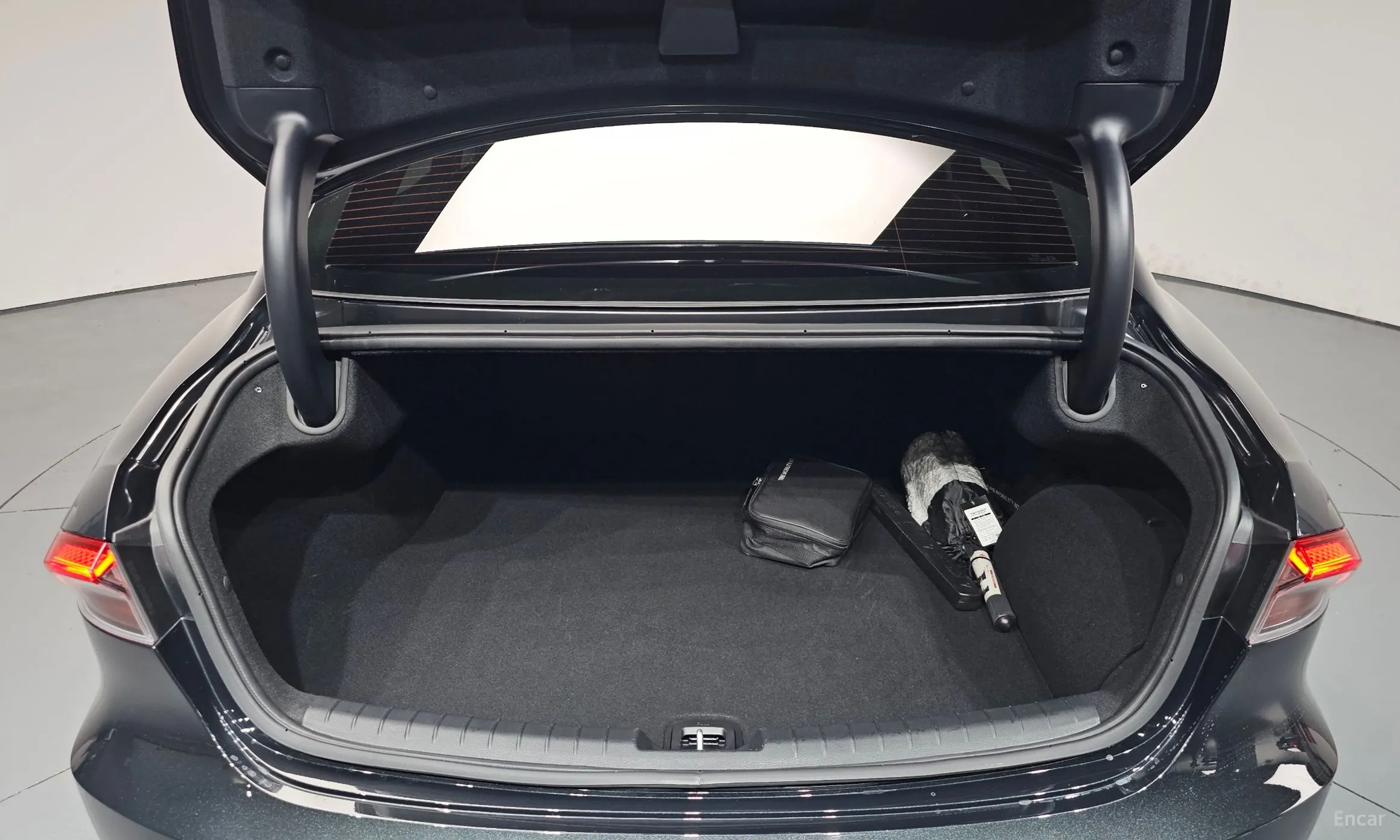 Hyundai Grandeur IG Hybrid превью 20