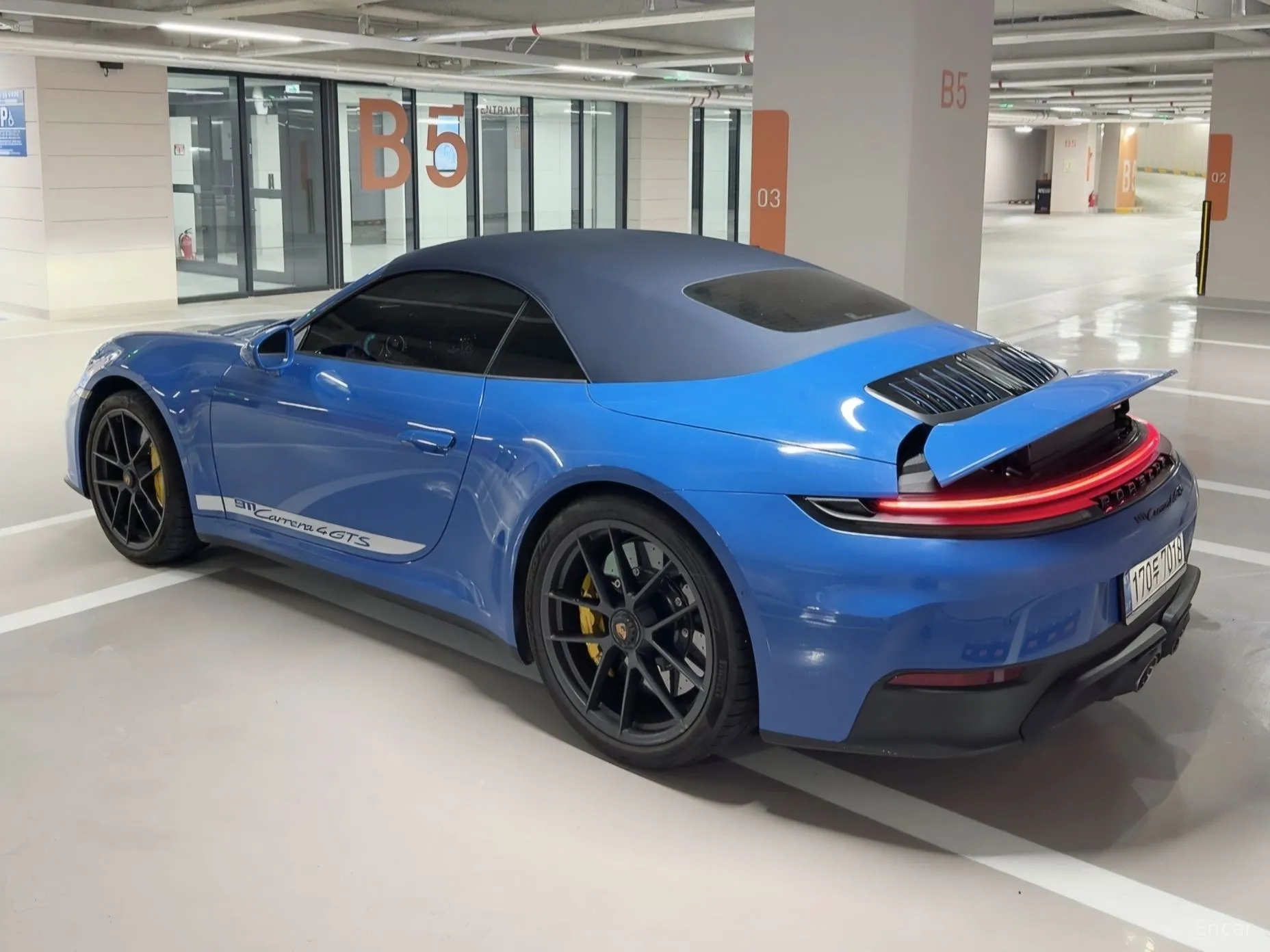 Porsche 911 (992) превью 3