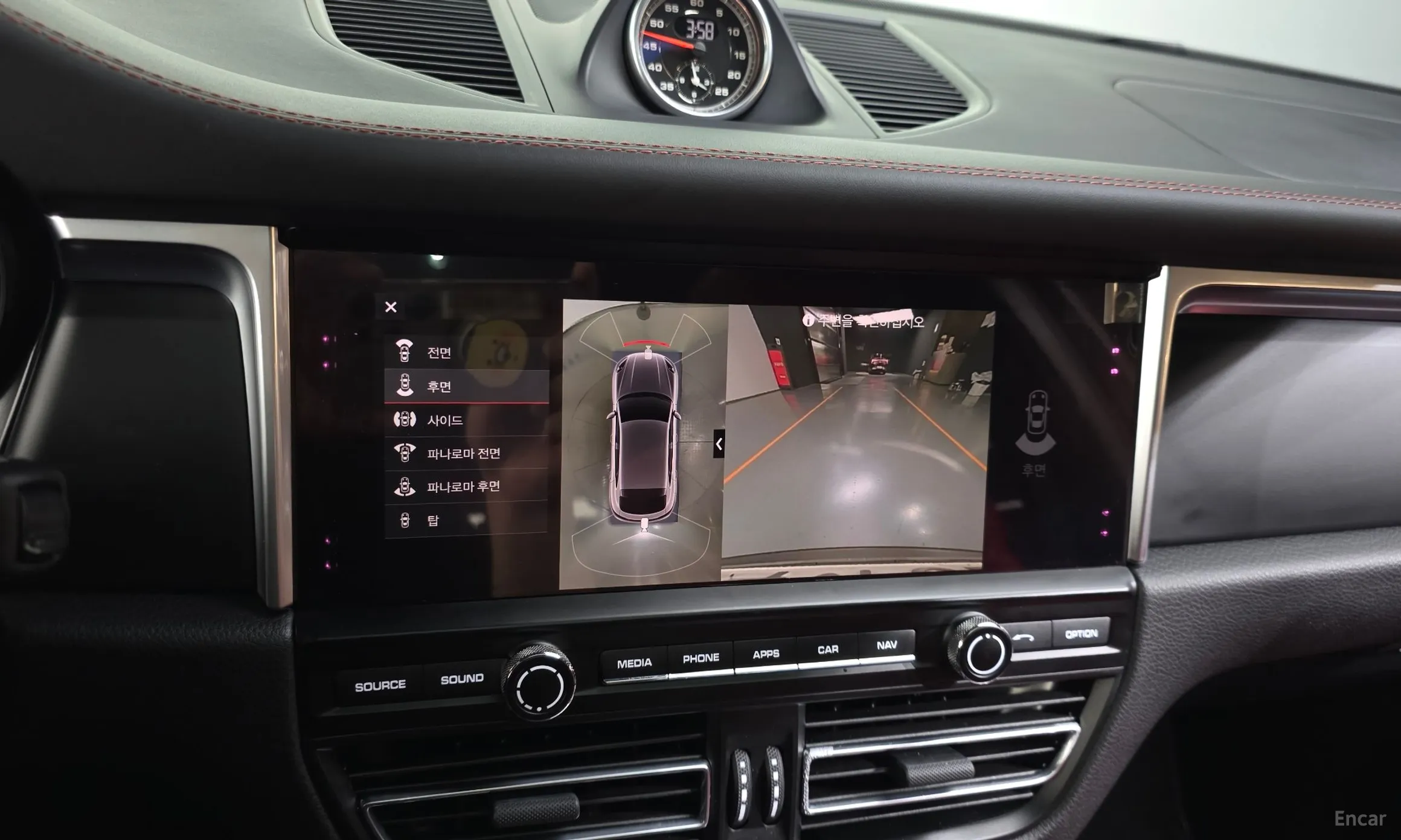 Porsche Macan превью 16