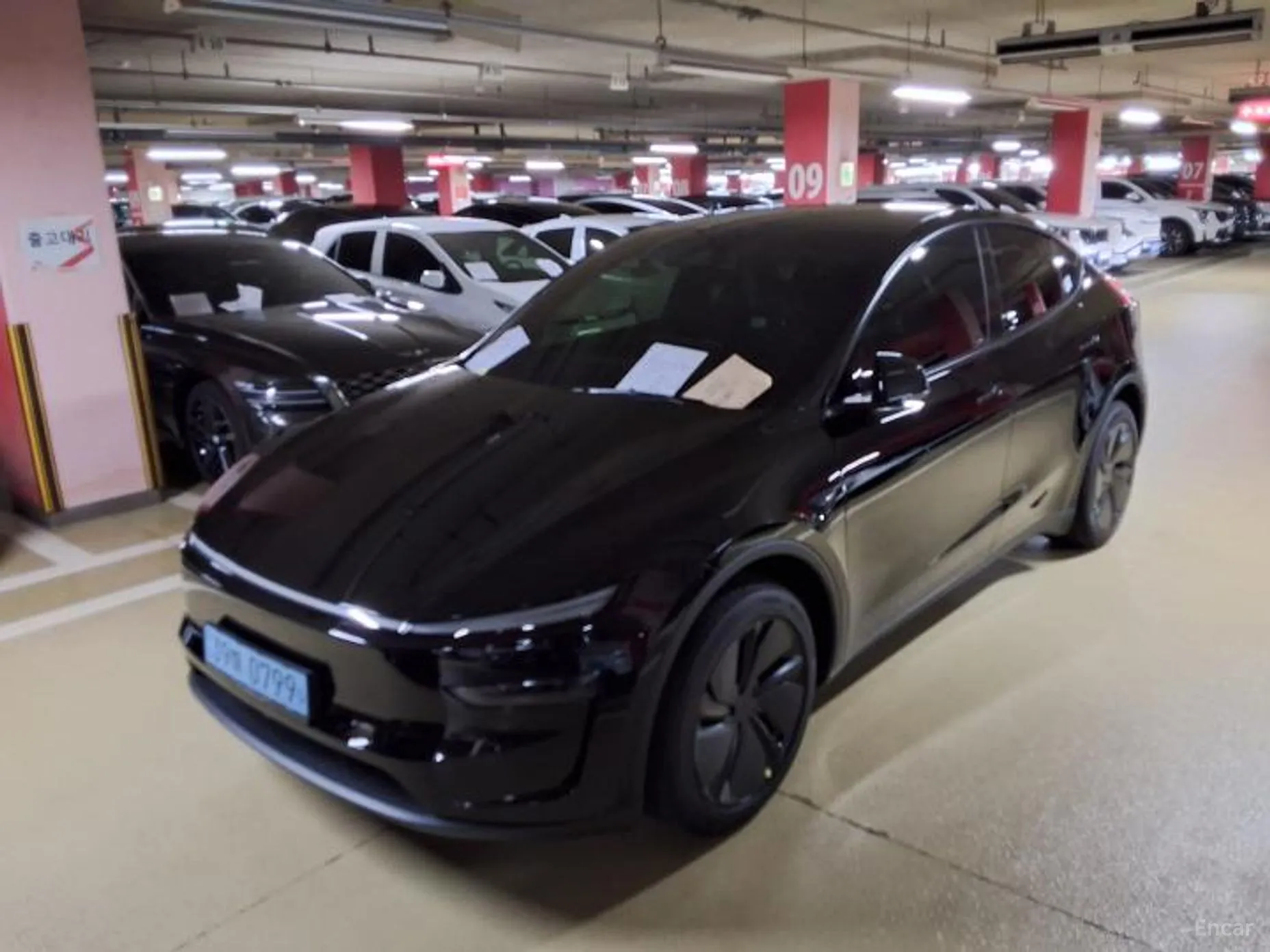 Tesla Model Y превью 11
