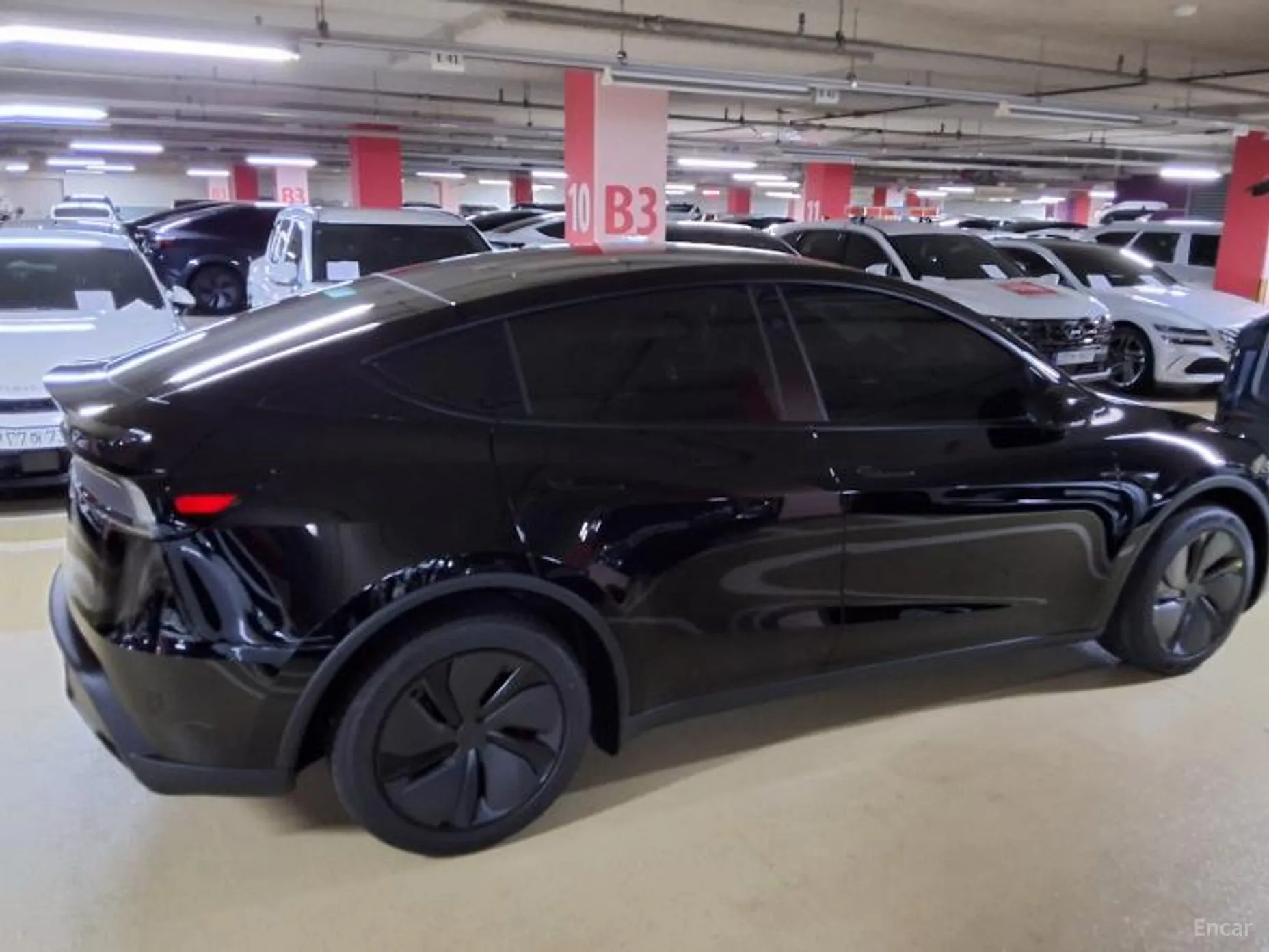 Tesla Model Y превью 18