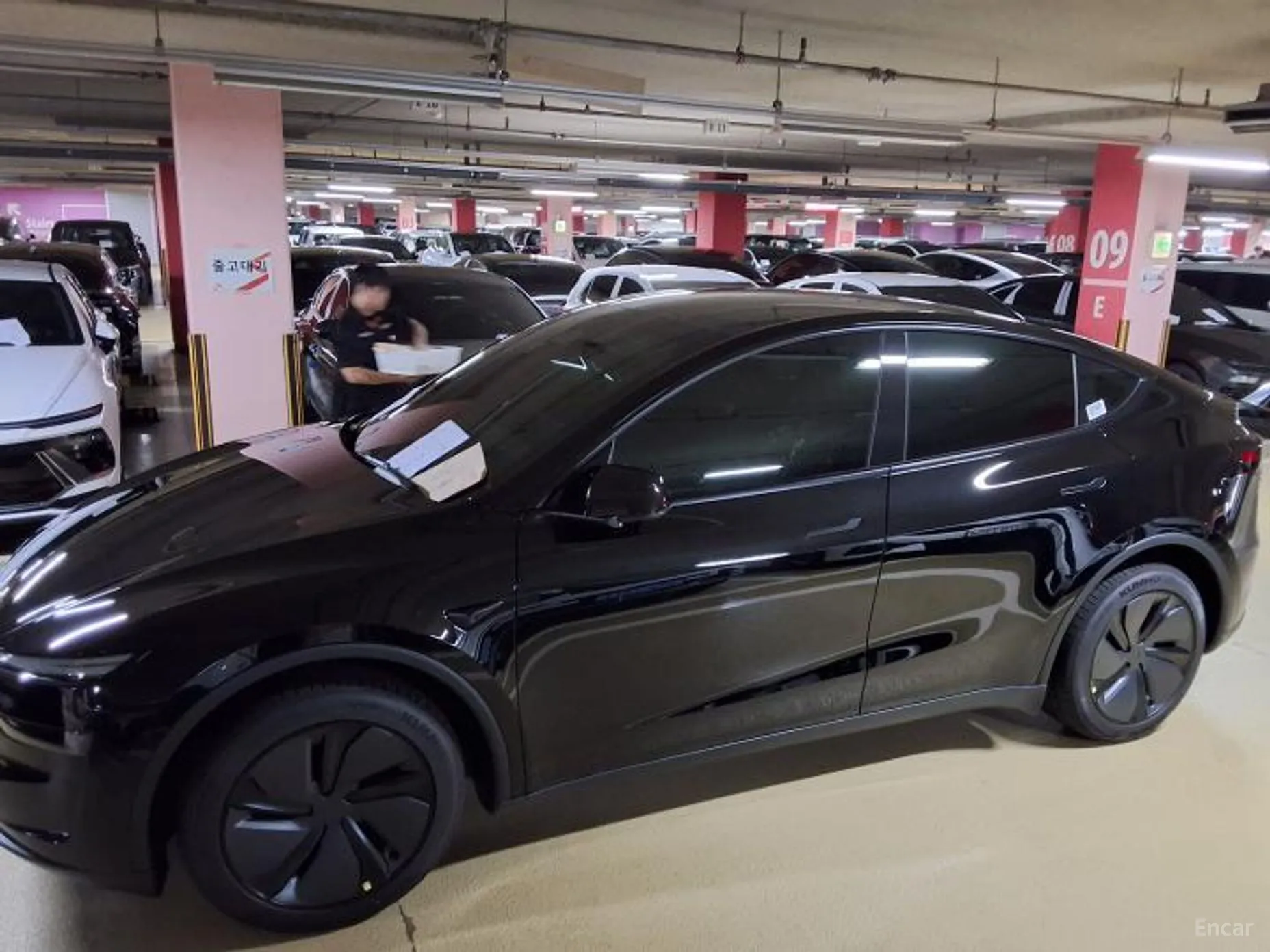 Tesla Model Y превью 5