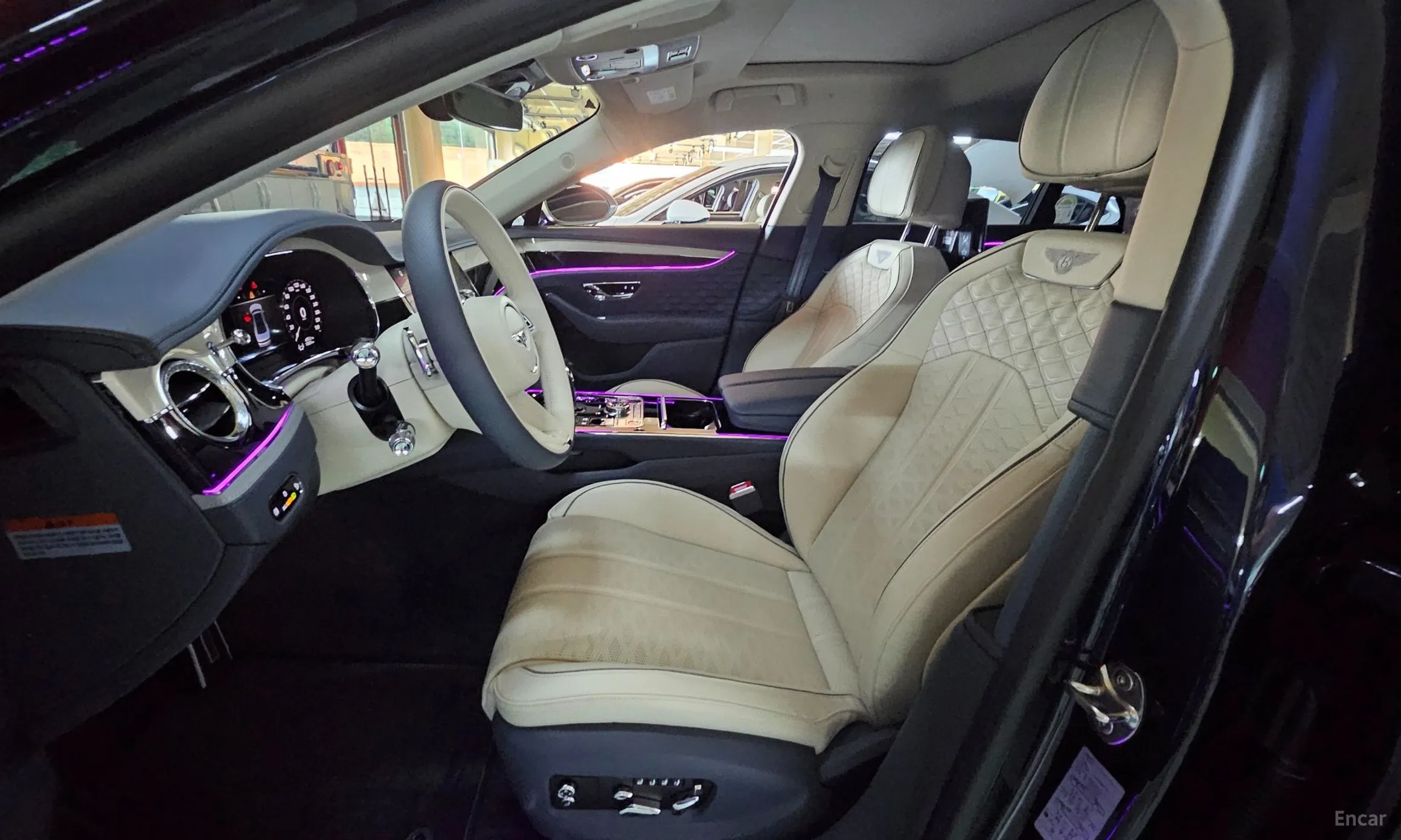 Bentley Flying Spur 4th Generation превью 9