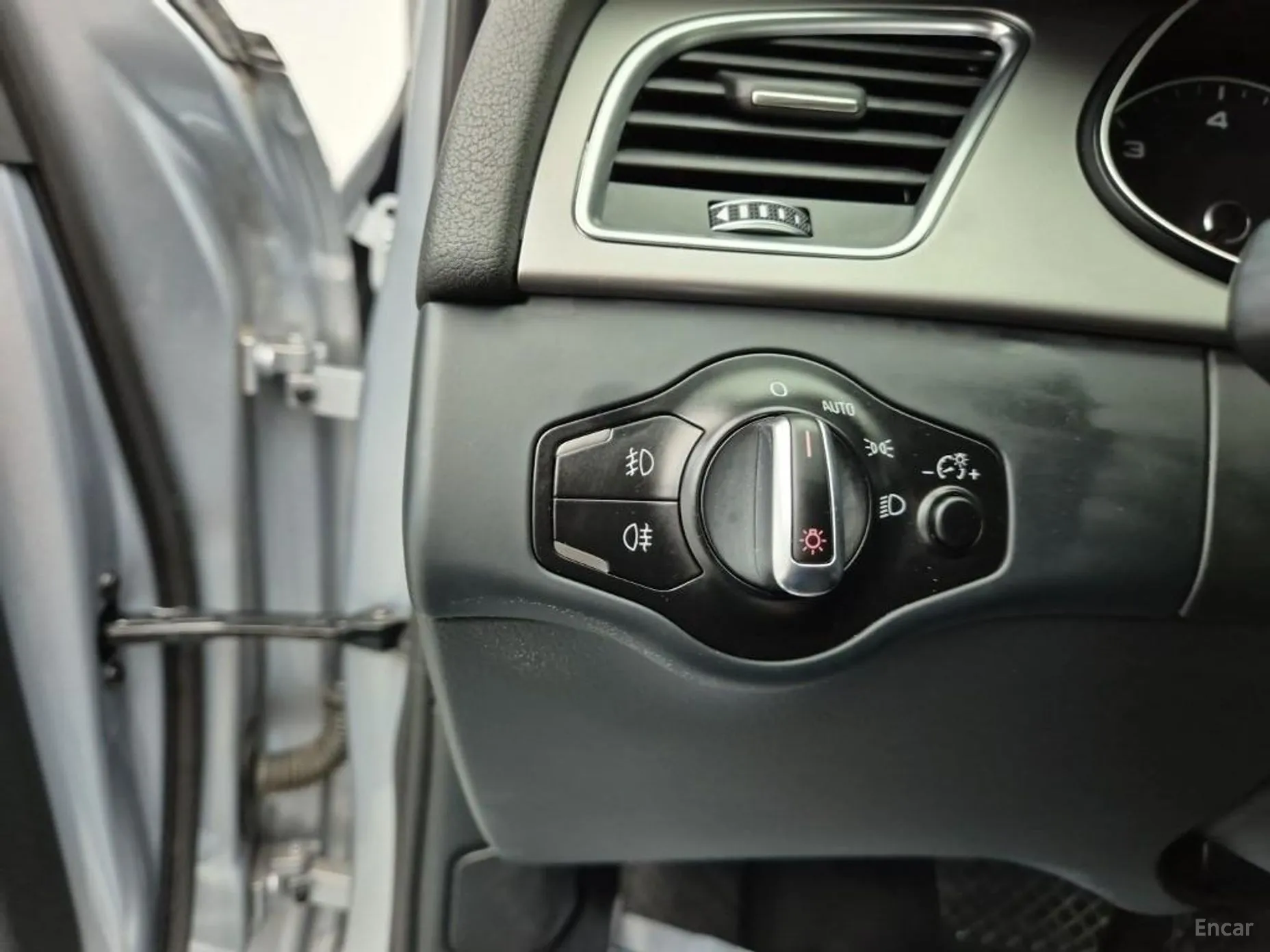 Audi New A4 превью 16