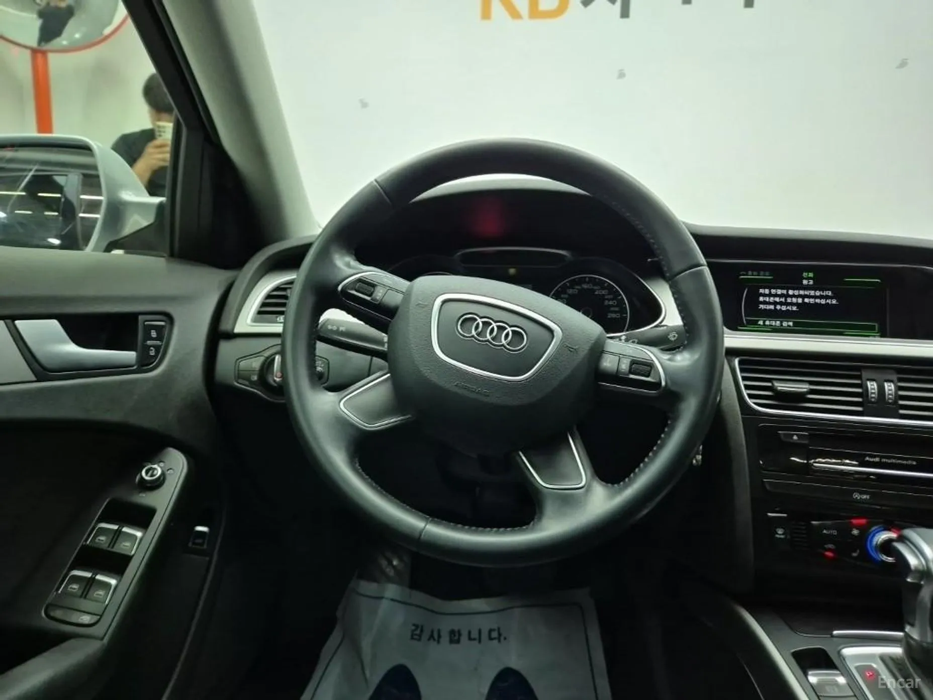 Audi New A4 превью 6