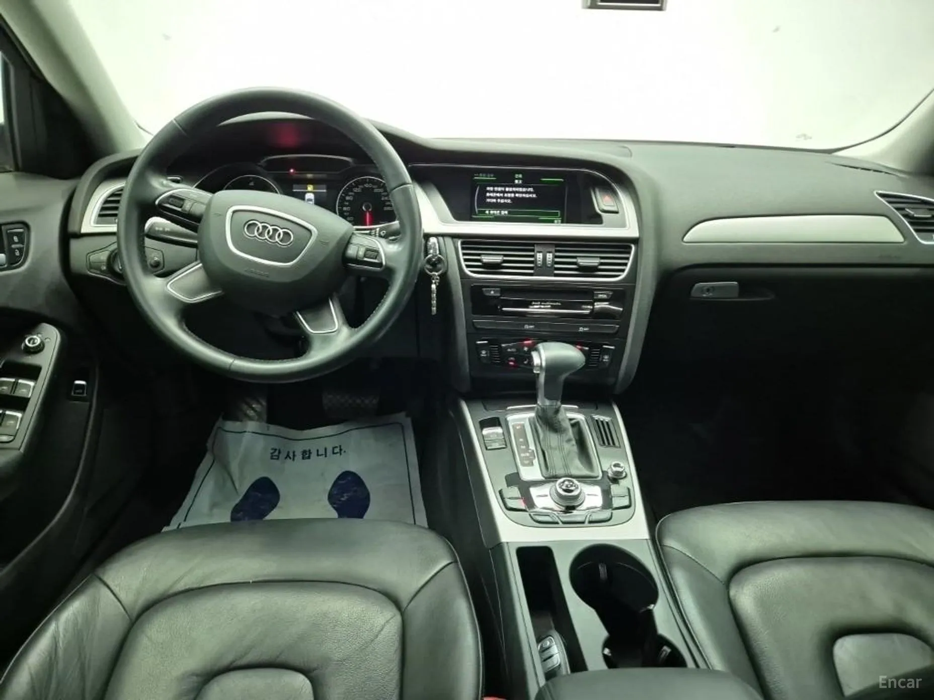 Audi New A4 превью 7