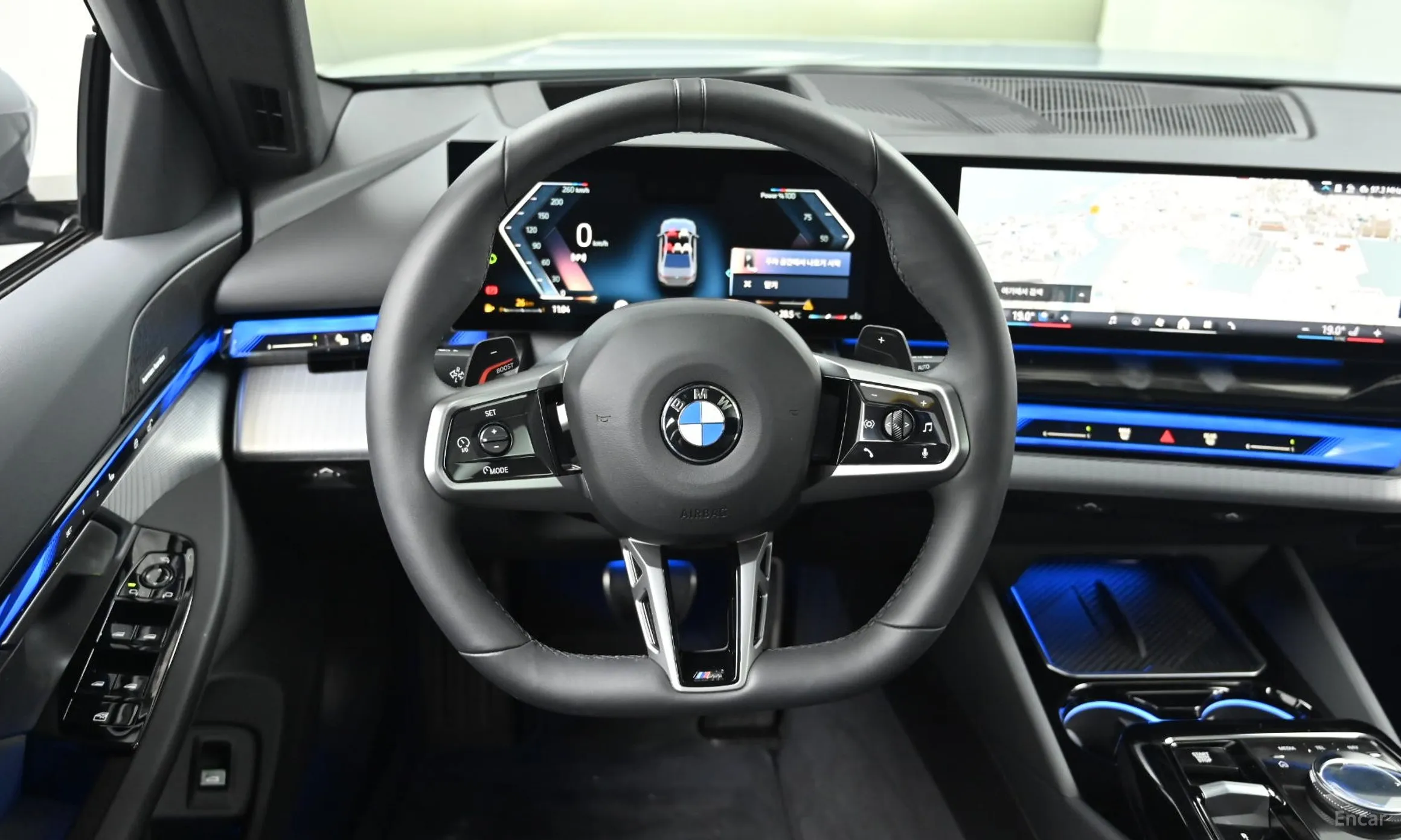 BMW 5 Series (G60) превью 13