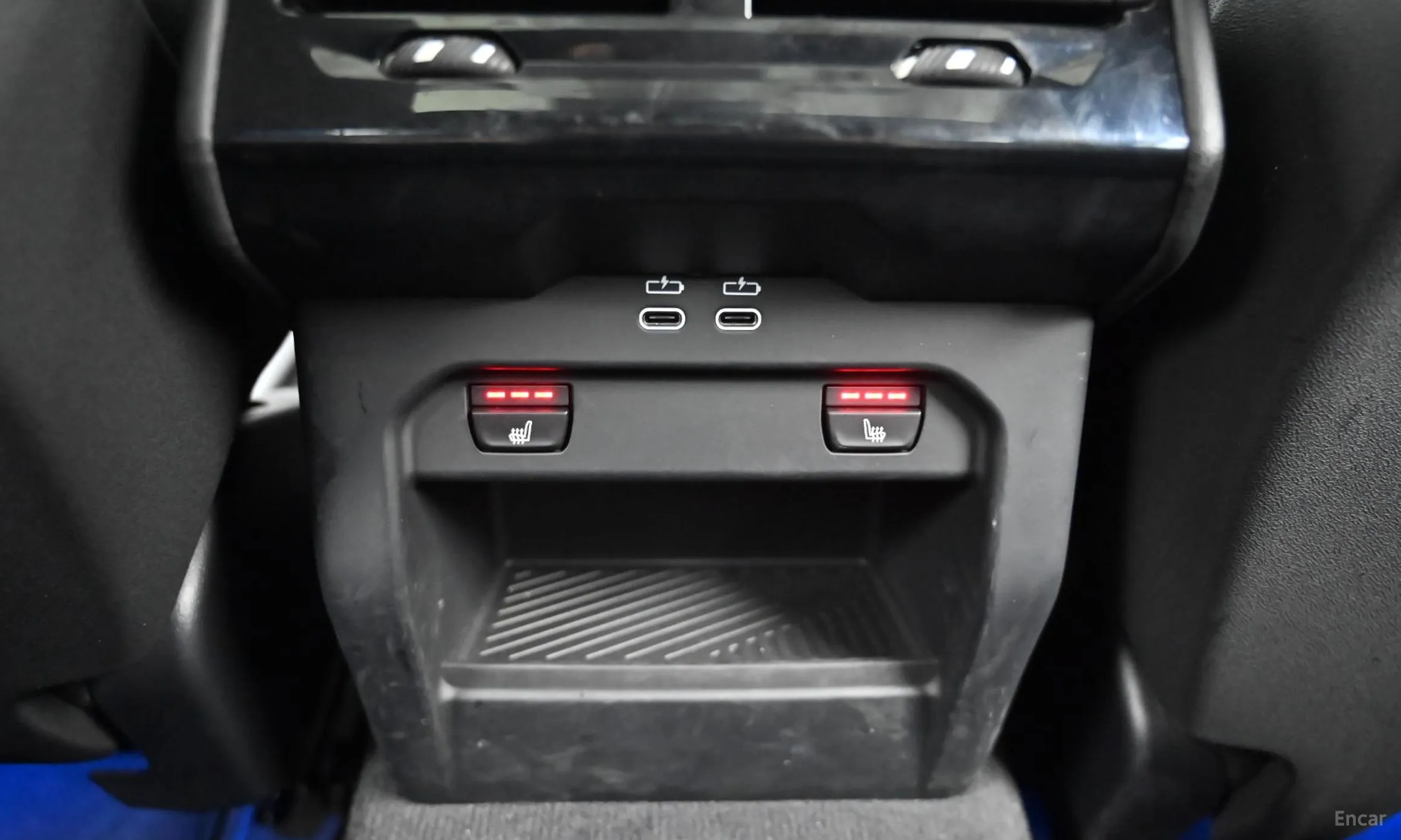 BMW 5 Series (G60) превью 16
