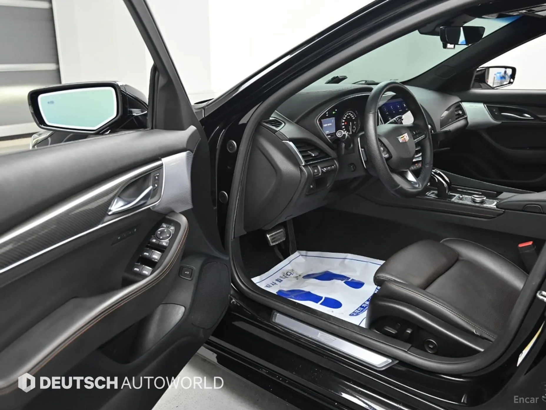 Cadillac CT5 превью 11
