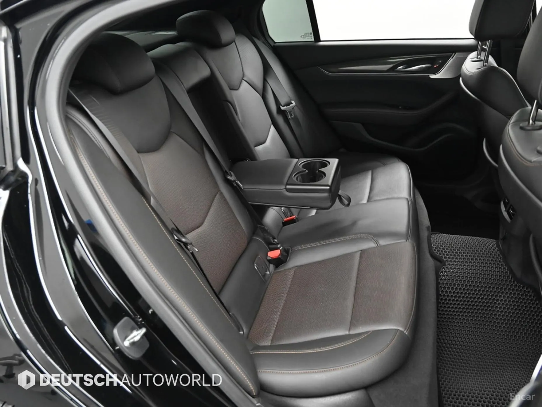 Cadillac CT5 превью 12