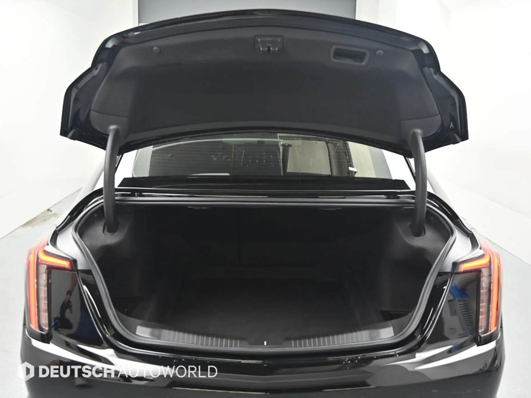 Cadillac CT5 превью 19