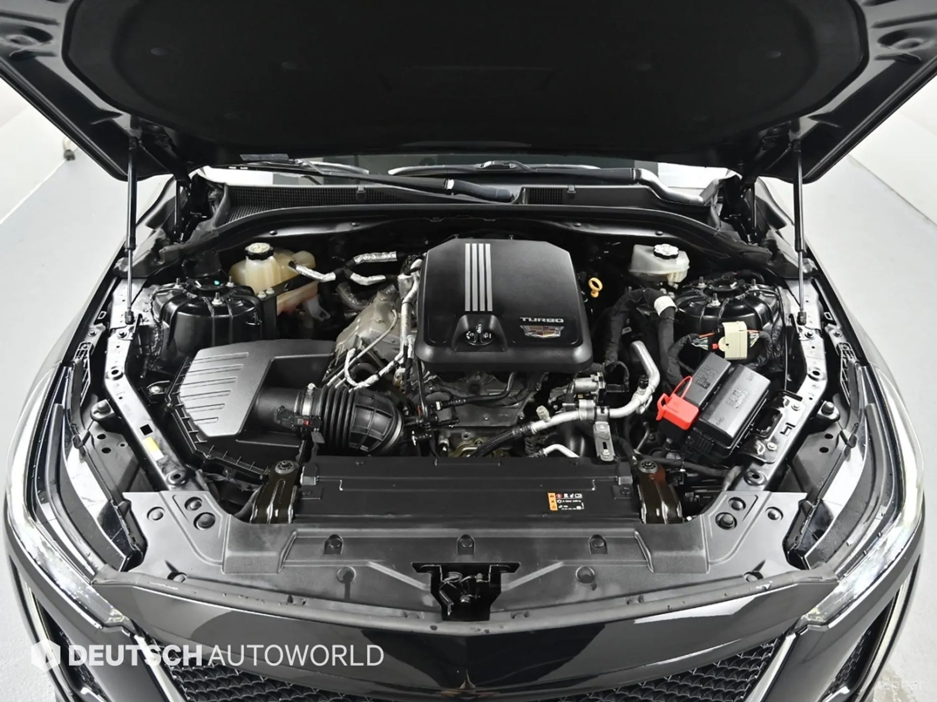 Cadillac CT5 превью 6