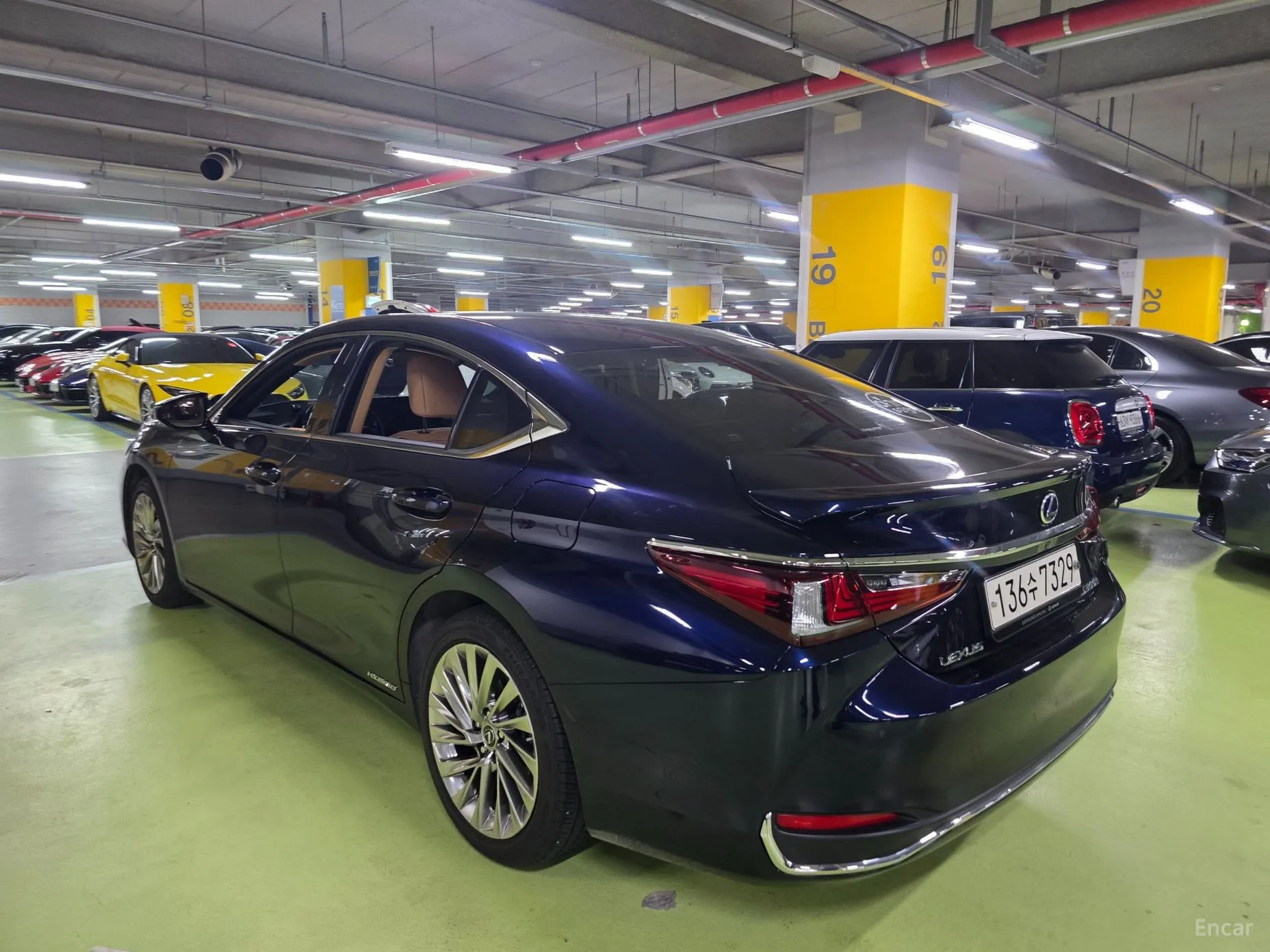 Lexus ES300h 7th Generation превью 6