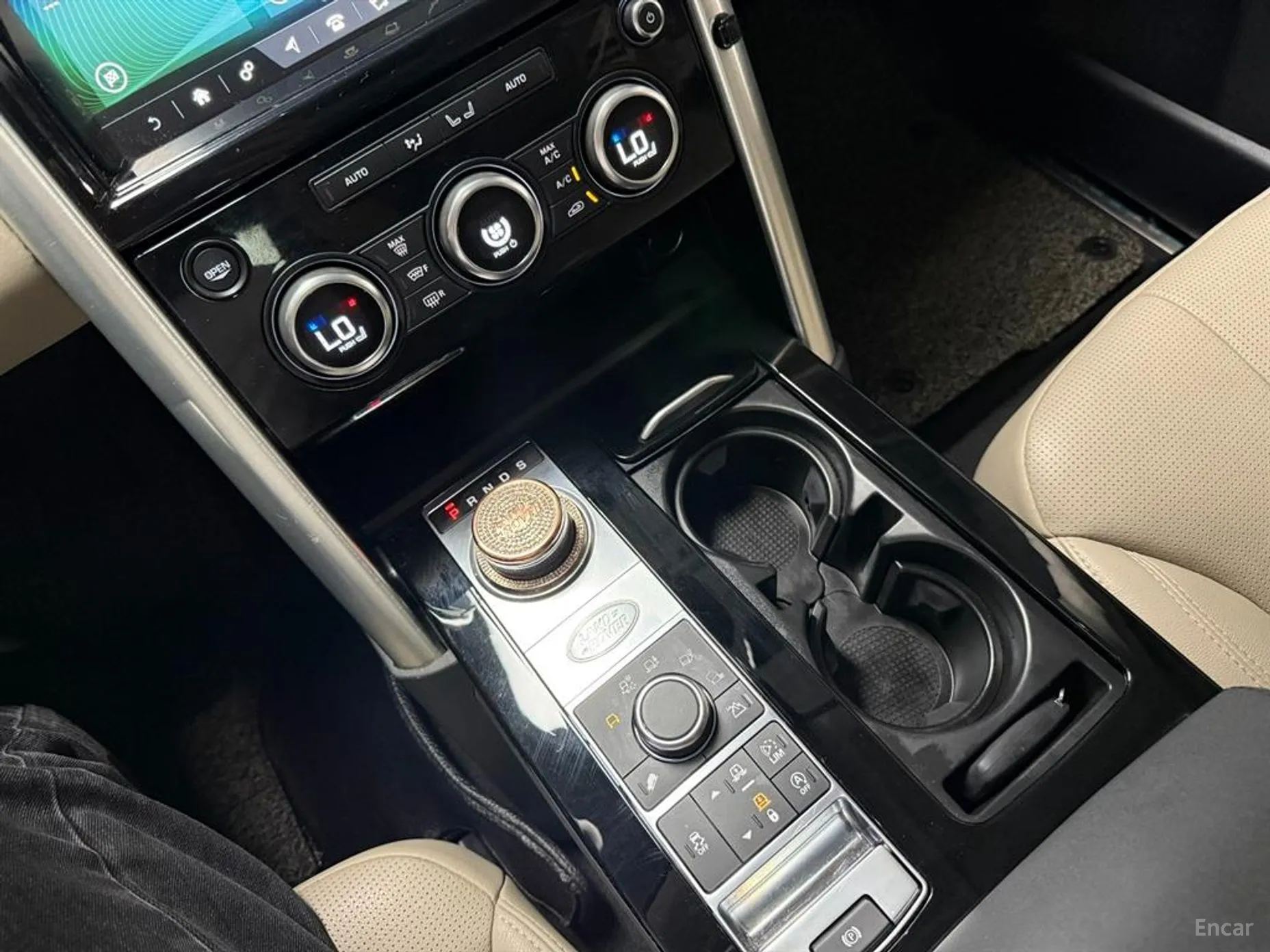 Land Rover Discovery 5 превью 14