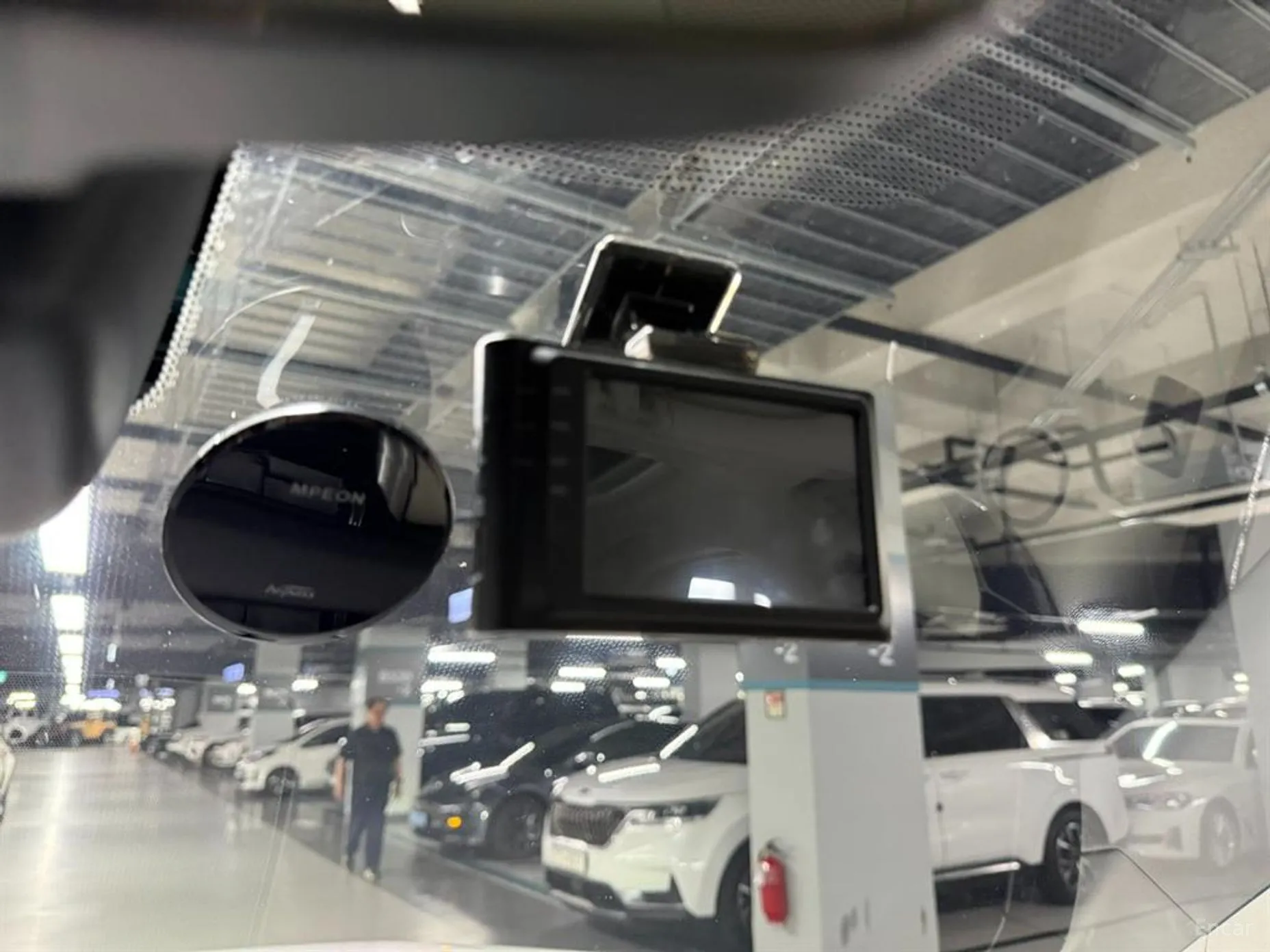 Land Rover Discovery 5 превью 15