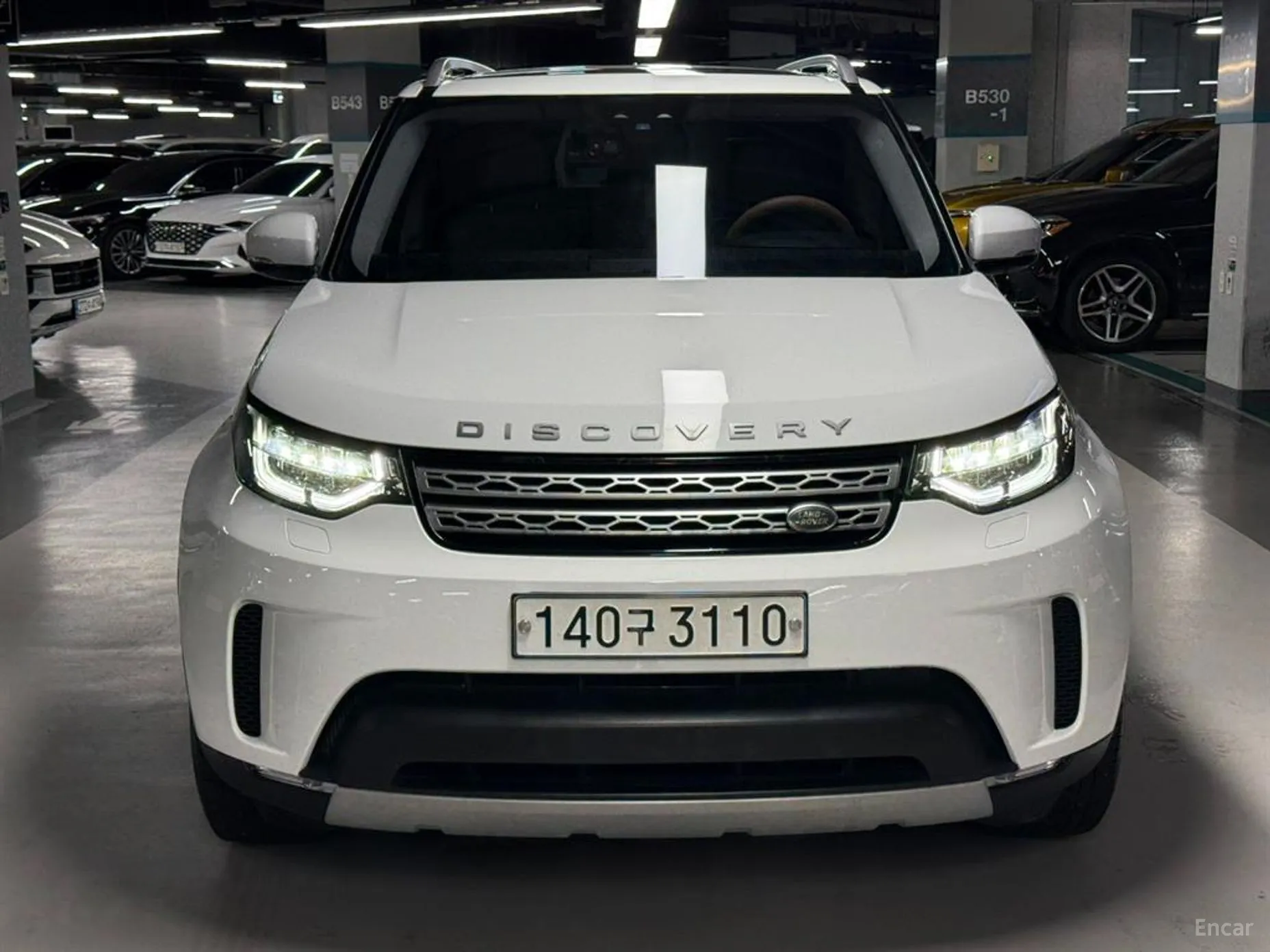 Land Rover Discovery 5