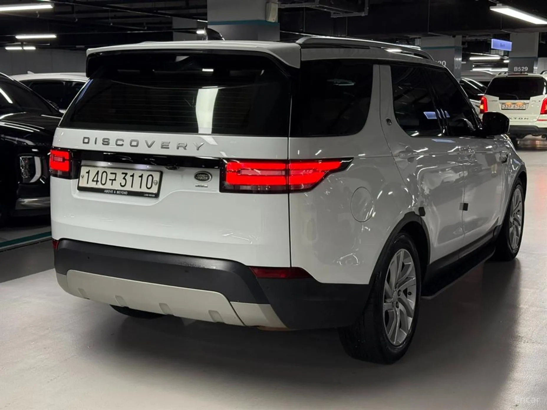 Land Rover Discovery 5 превью 5