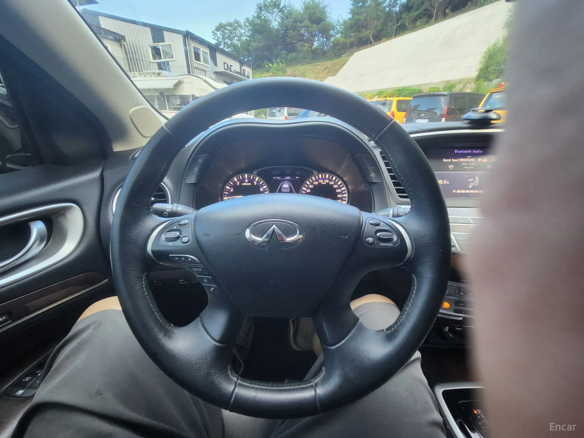 Infiniti QX60 превью 15