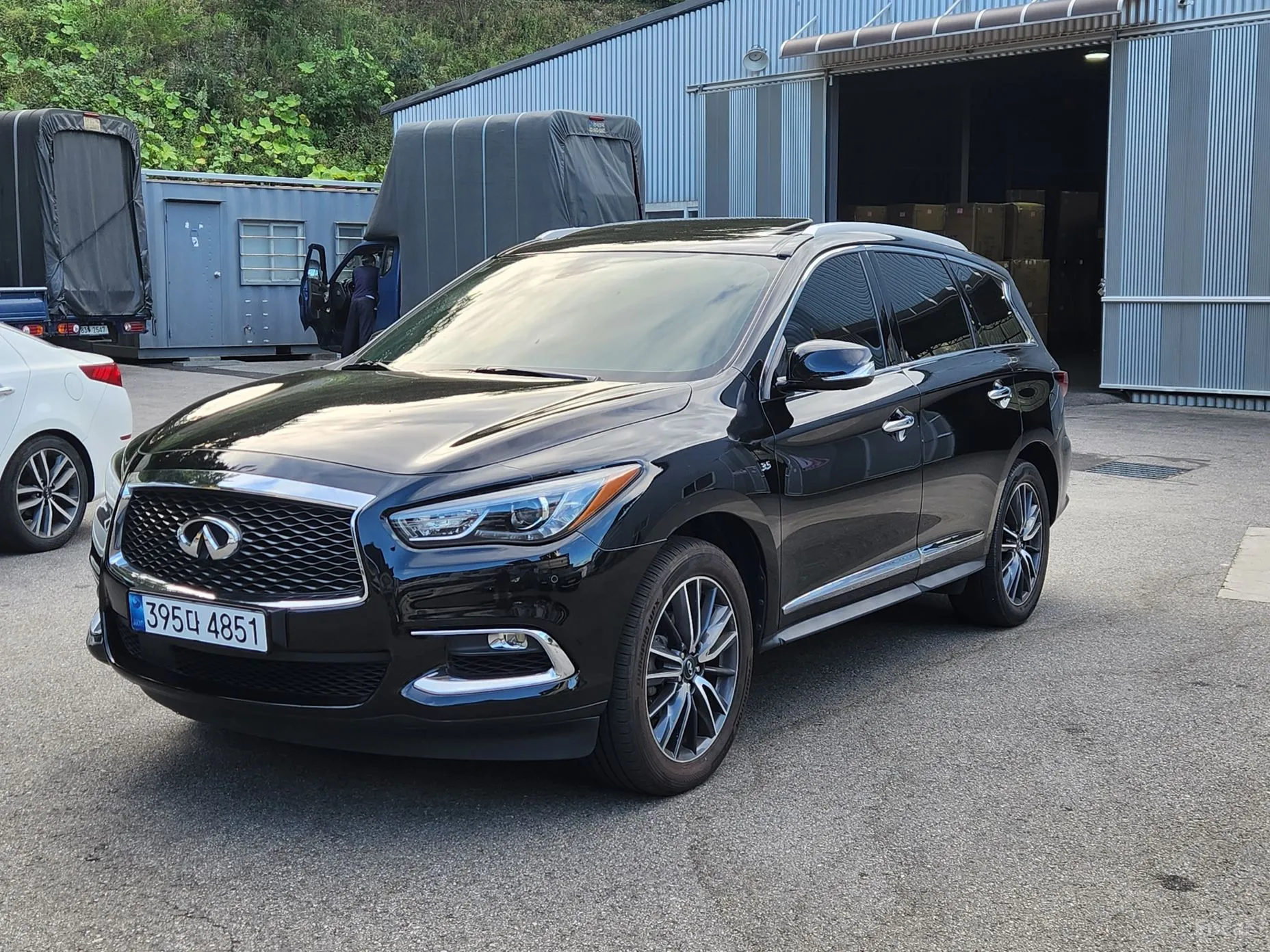 Infiniti QX60 превью 3