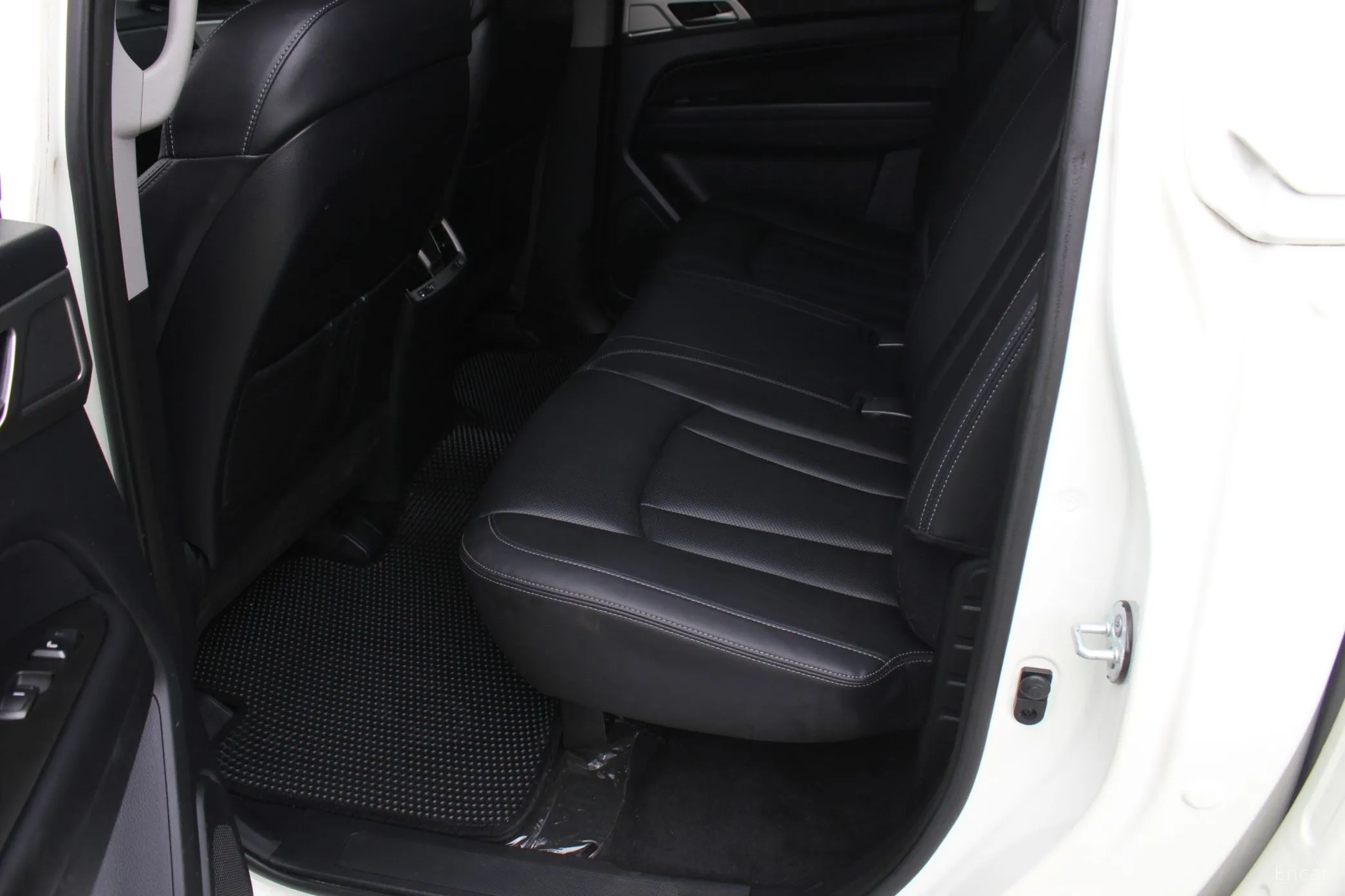 KG Mobility (SsangYong) Rexton Sports превью 11