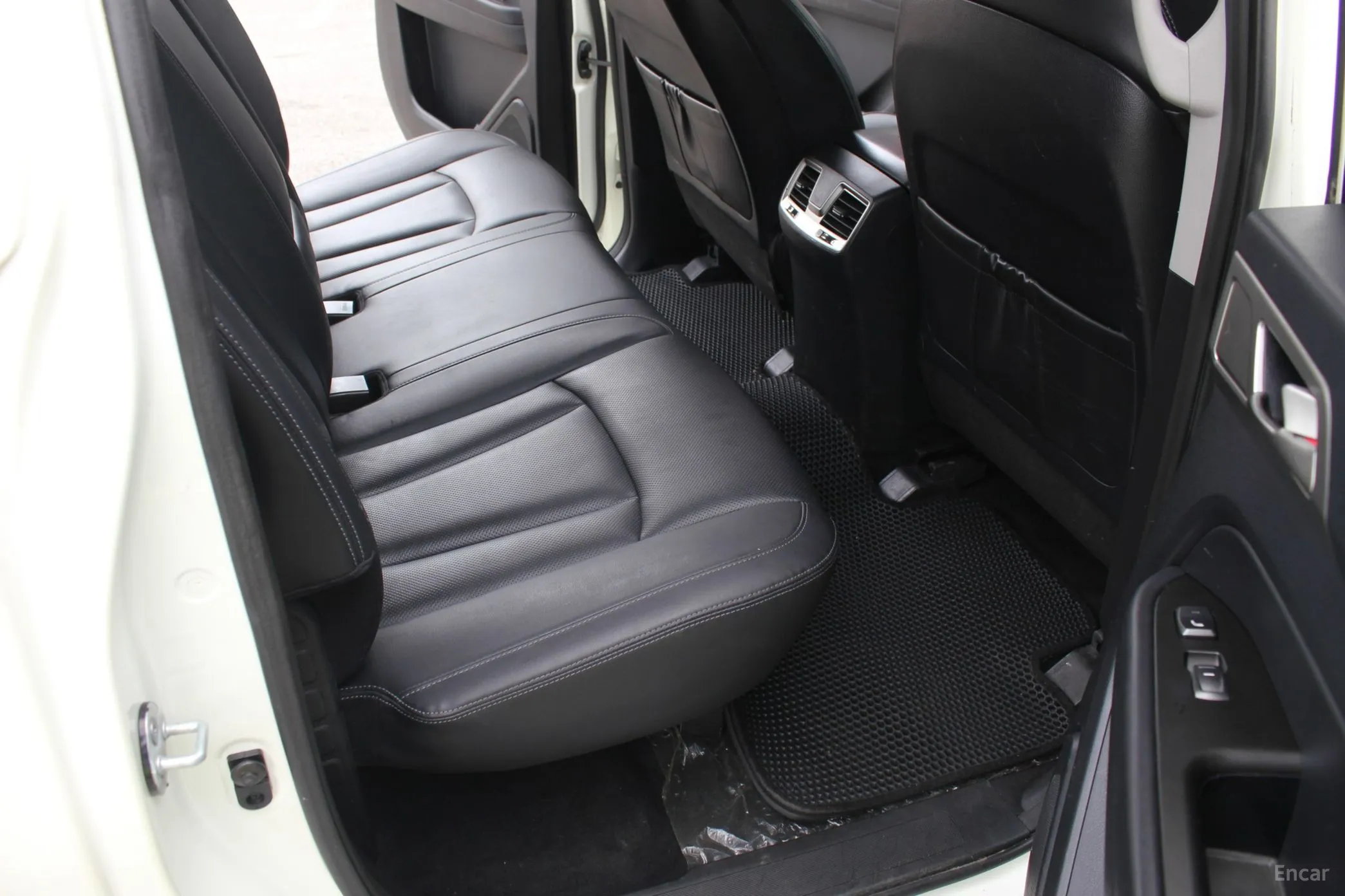 KG Mobility (SsangYong) Rexton Sports превью 13