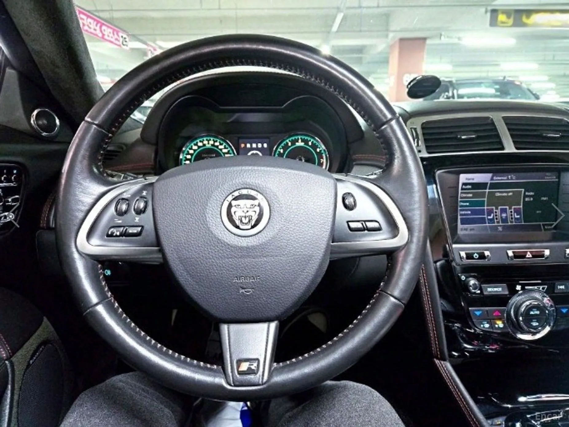 Jaguar XKR превью 11