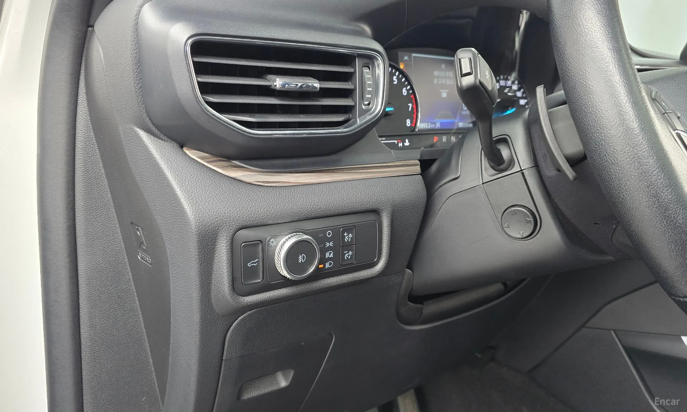 Ford Explorer 6th Generation превью 17