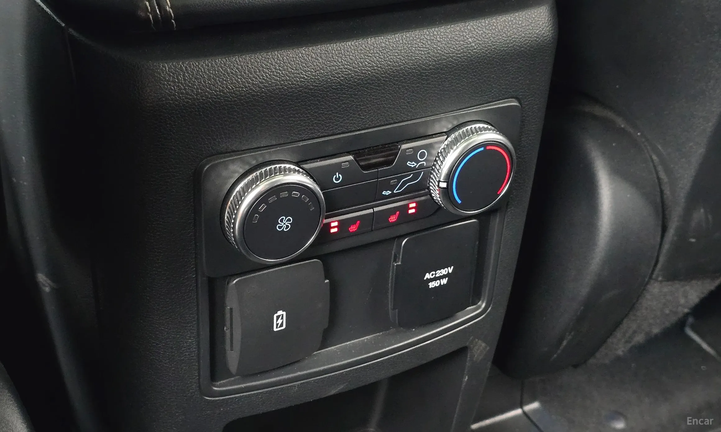 Ford Explorer 6th Generation превью 19