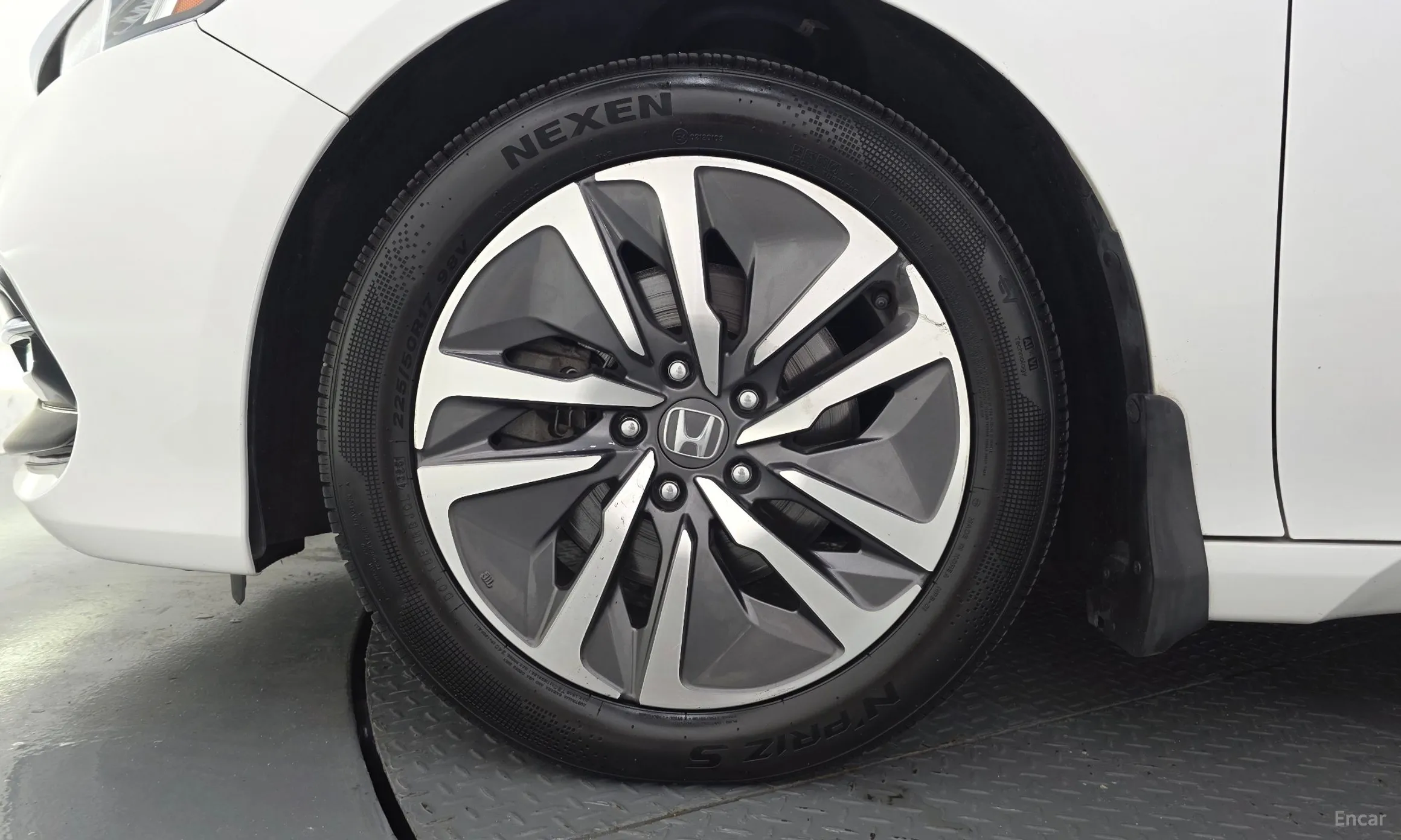 Honda Accord 10th Generation превью 5