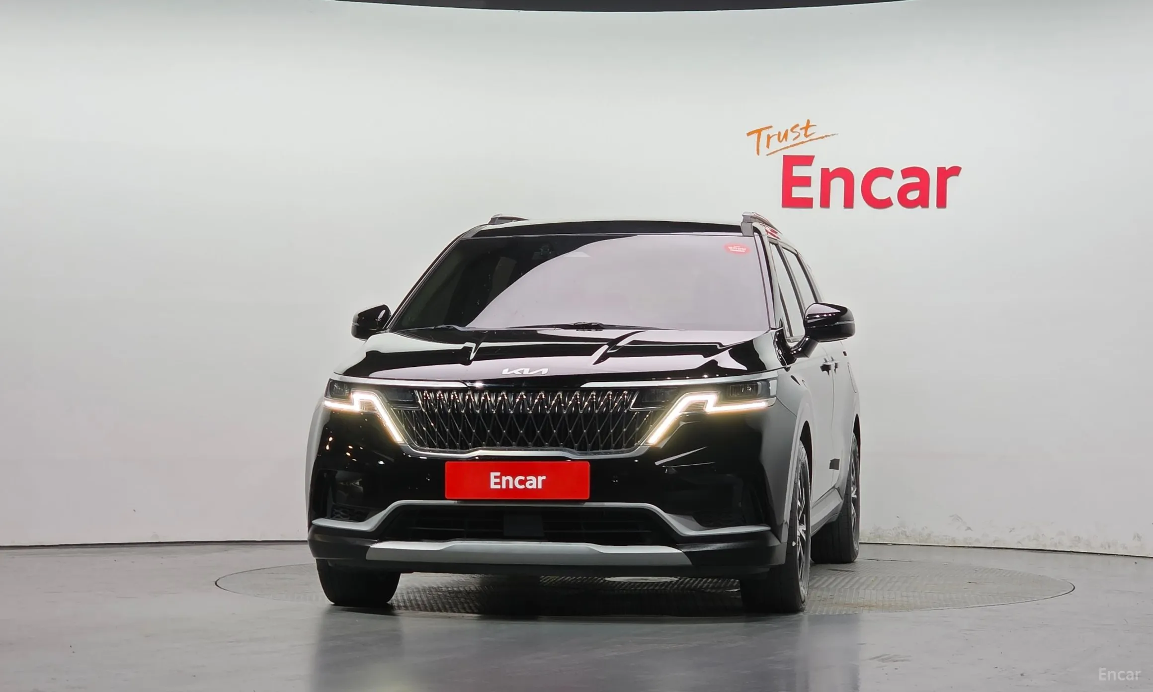 Kia Carnival Gen 4 превью 3