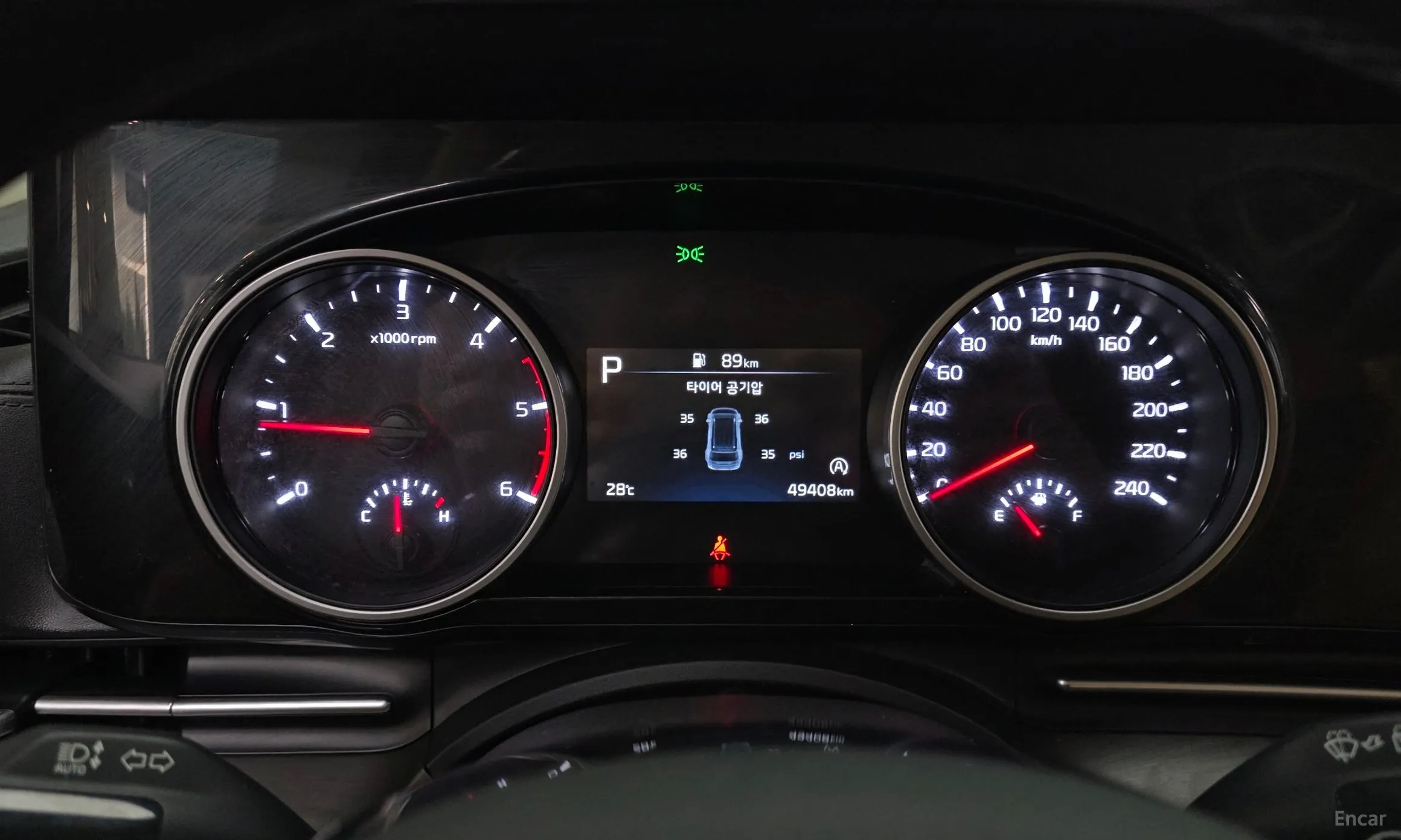 Kia Carnival Gen 4 превью 8