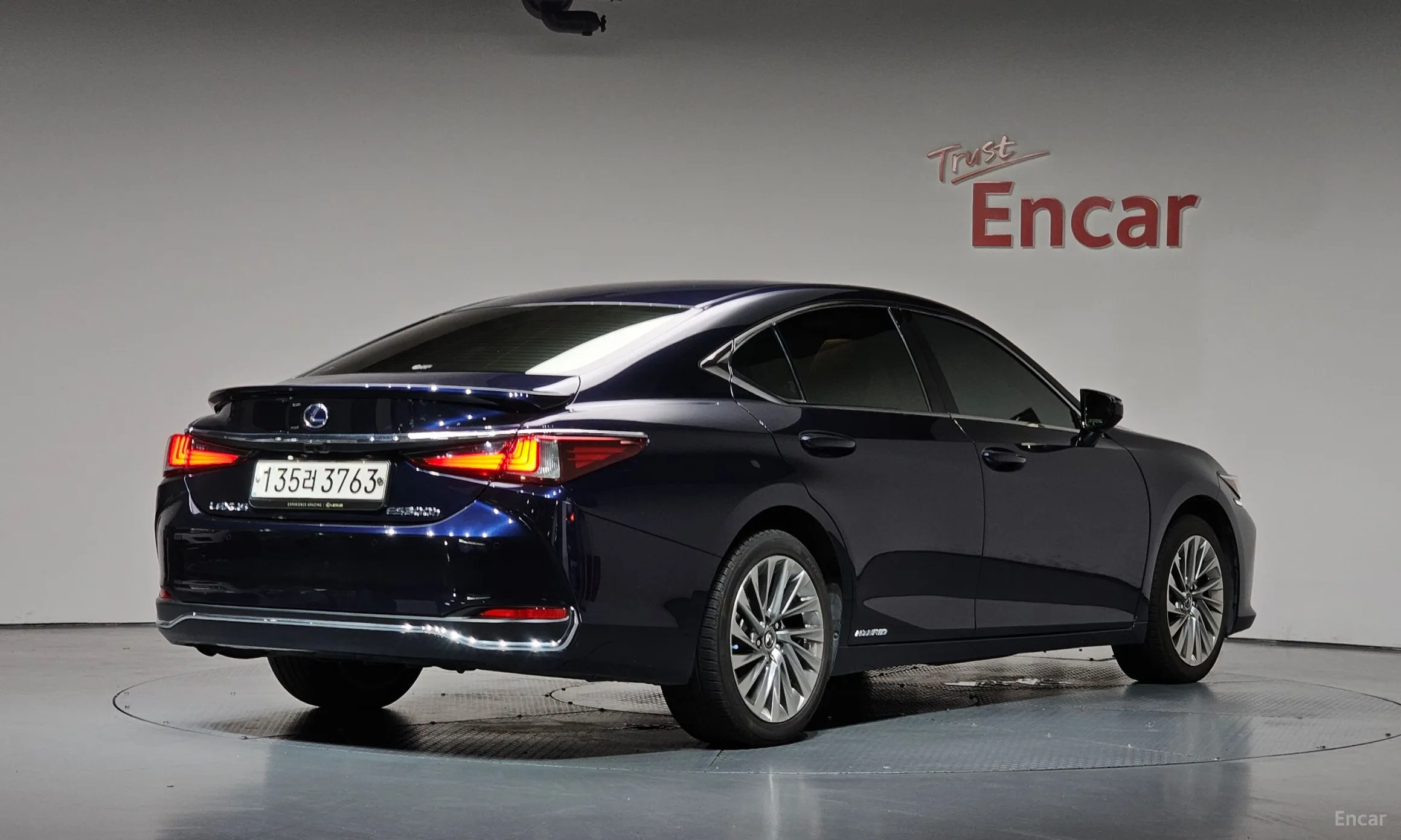 Lexus ES300h 7th Generation