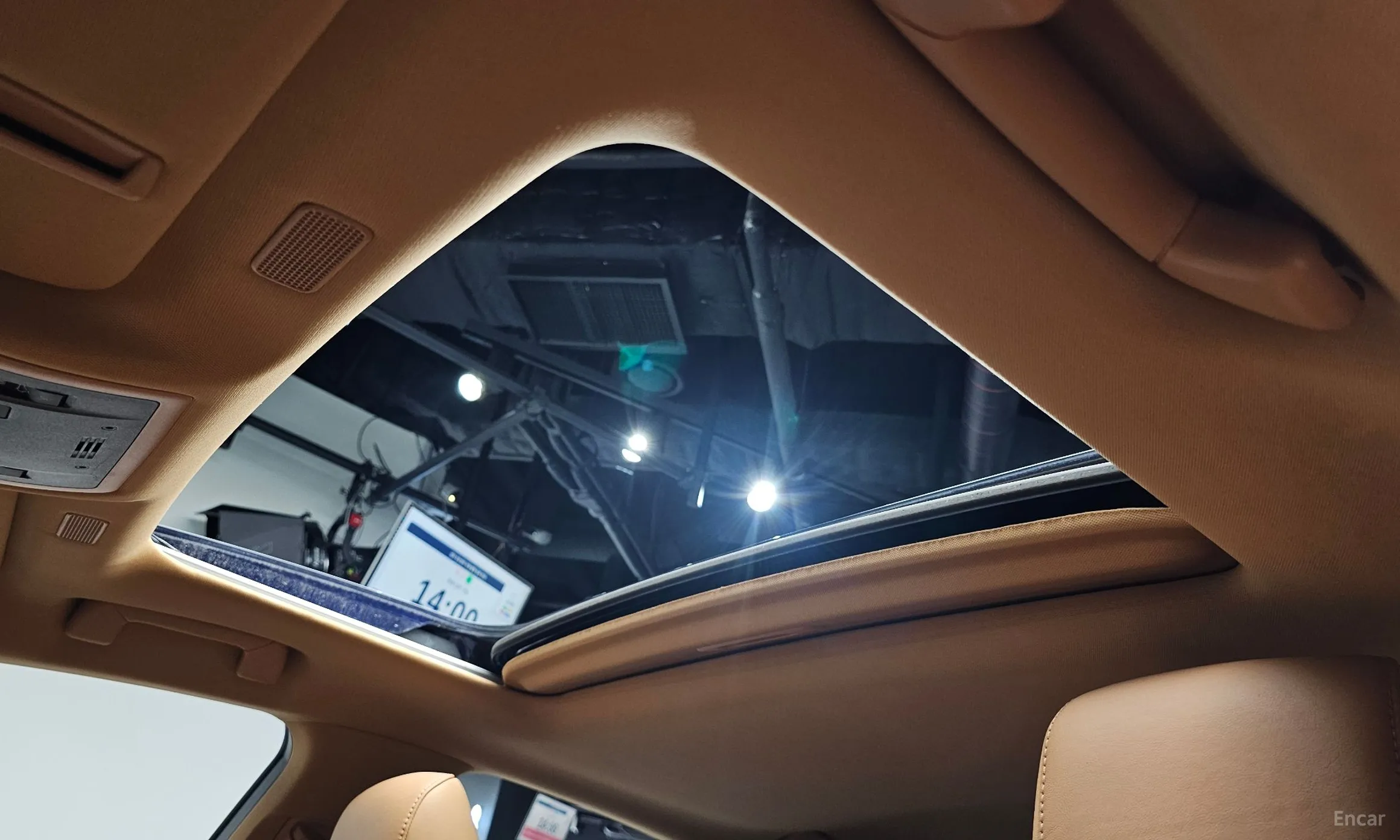 Lexus ES300h 7th Generation превью 18