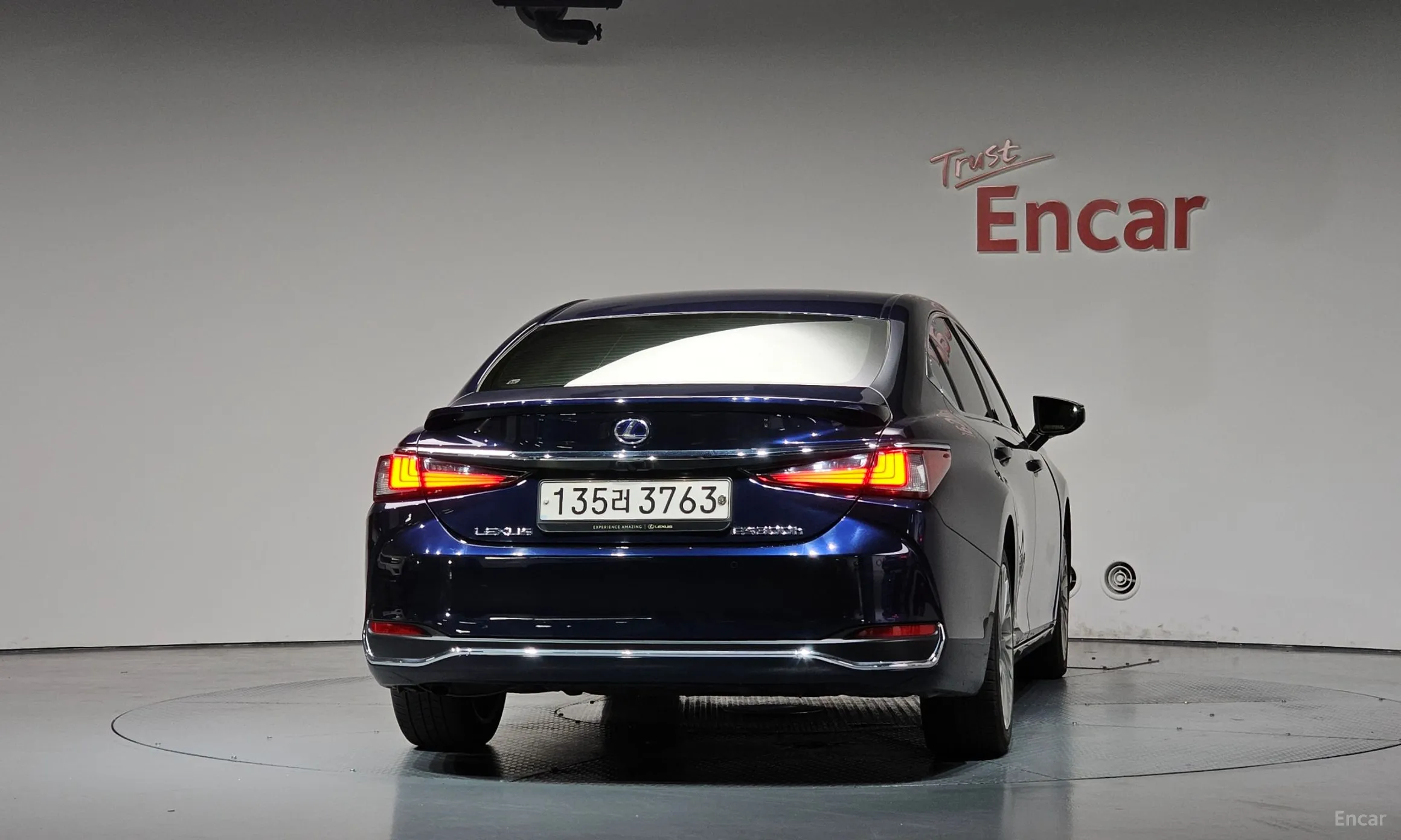 Lexus ES300h 7th Generation превью 4