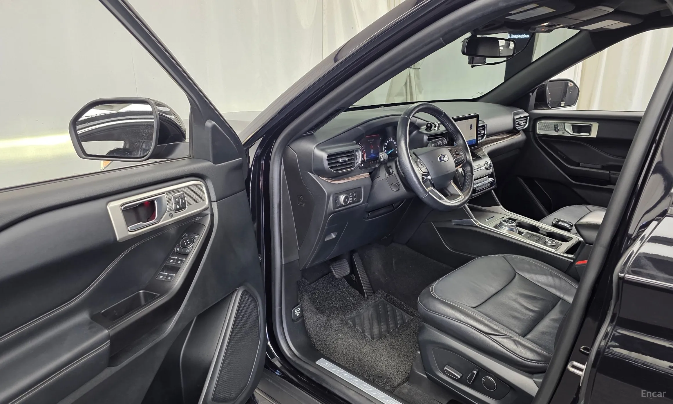 Ford Explorer 6th Generation превью 10