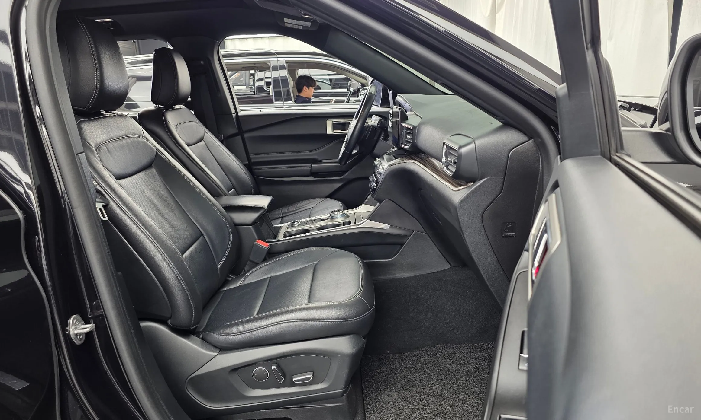 Ford Explorer 6th Generation превью 11
