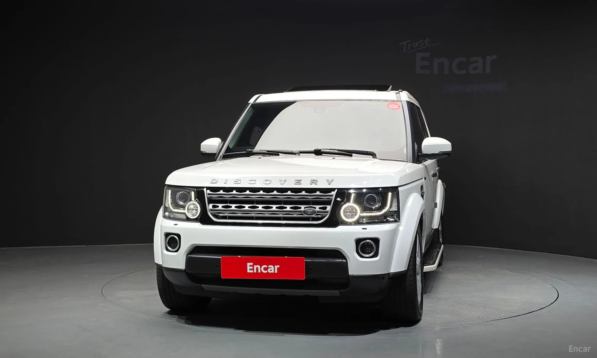 Land Rover Discovery 4 превью 3