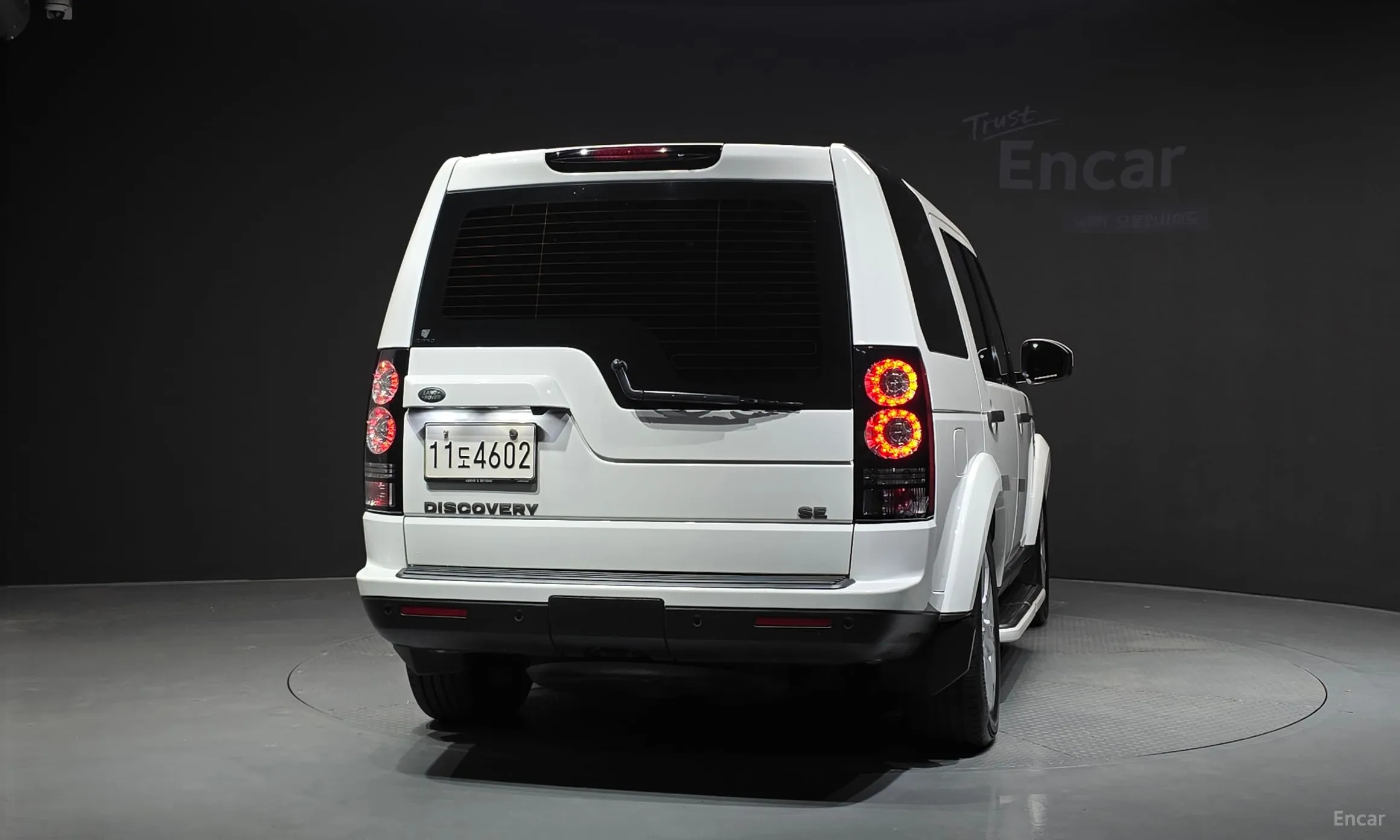 Land Rover Discovery 4 превью 4