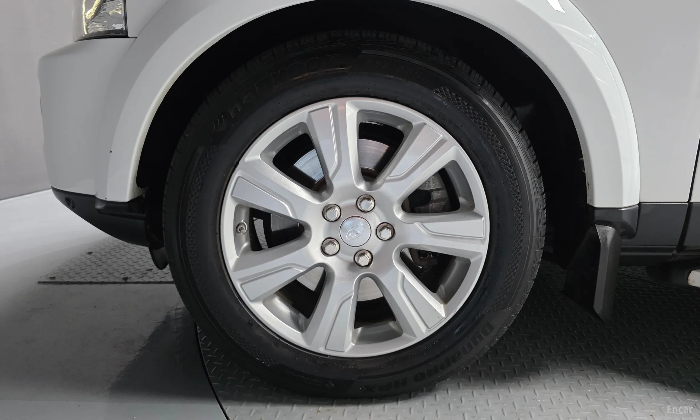 Land Rover Discovery 4 превью 5