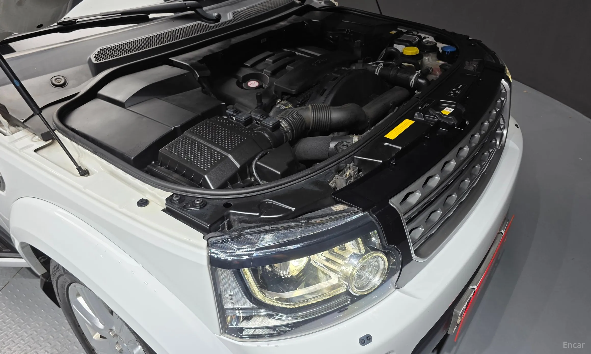 Land Rover Discovery 4 превью 6