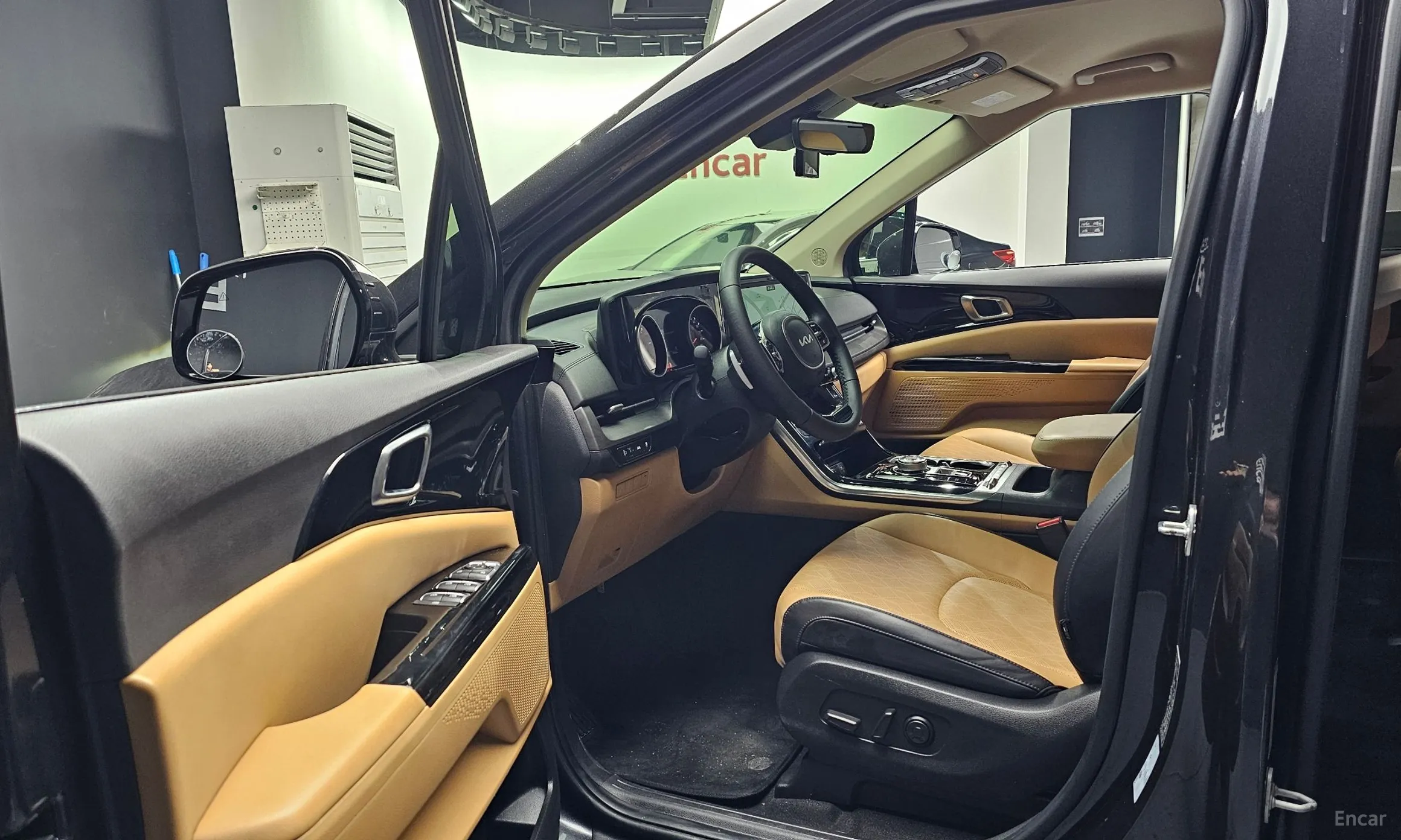 Kia Carnival Gen 4 превью 10