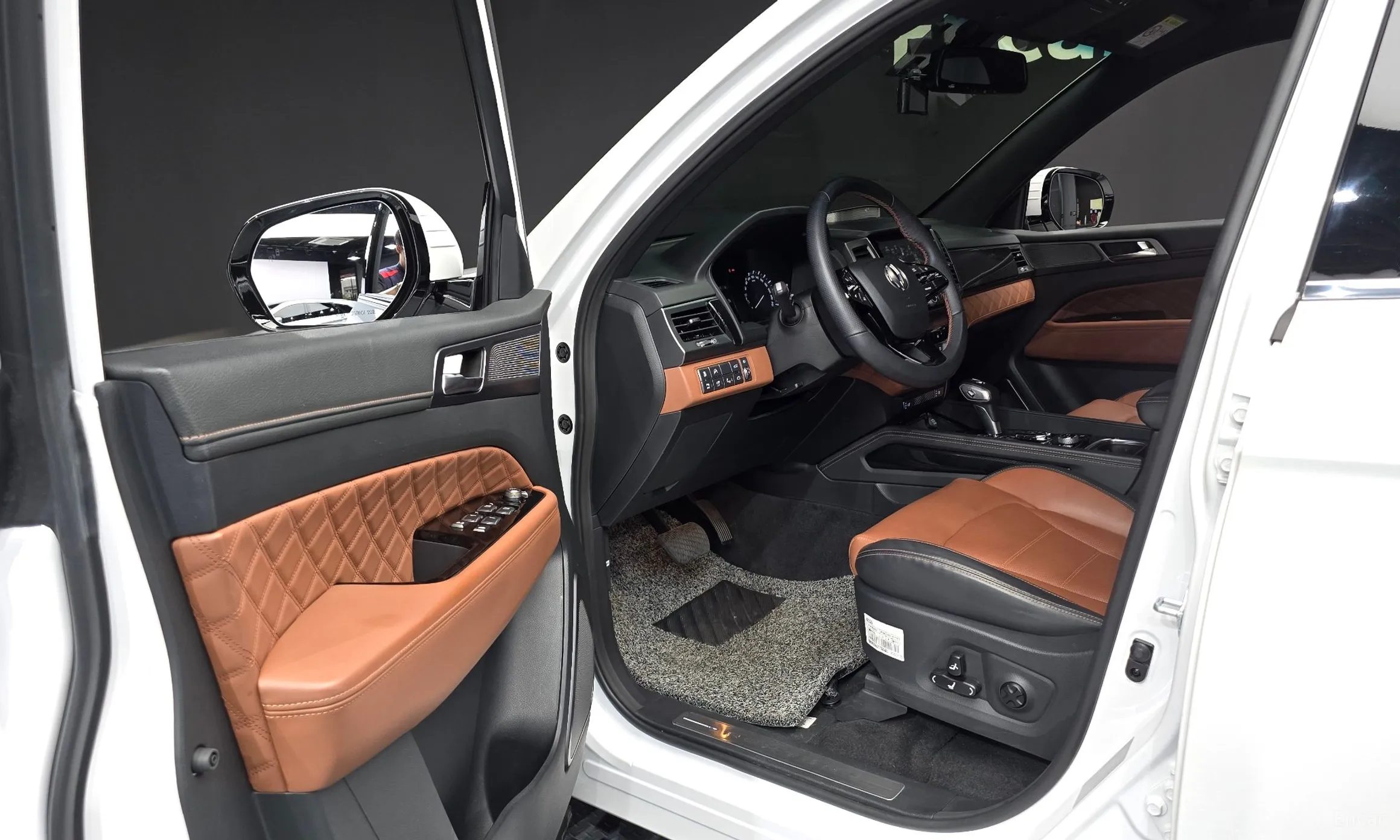 KG Mobility (SsangYong) G4 Rexton превью 10