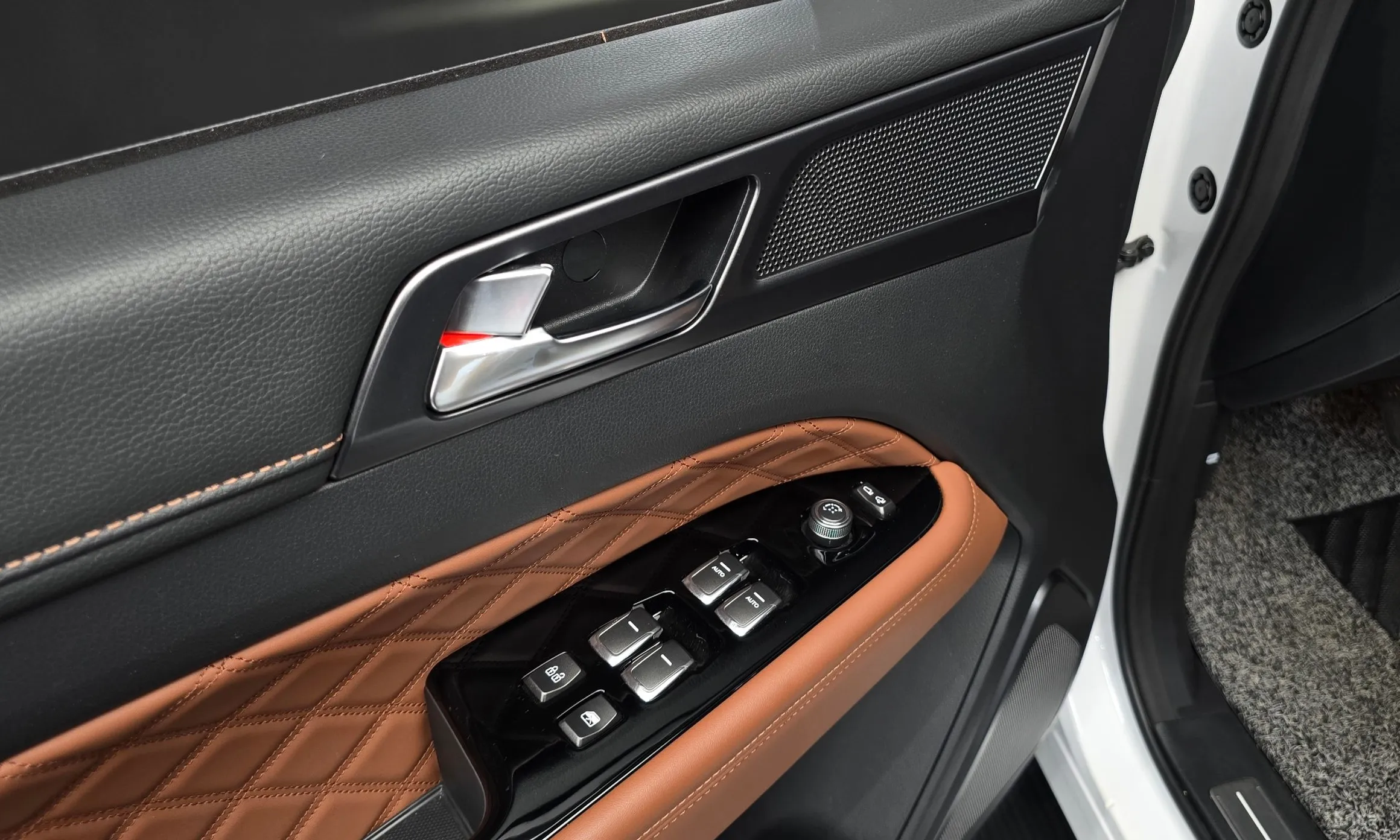 KG Mobility (SsangYong) G4 Rexton превью 15