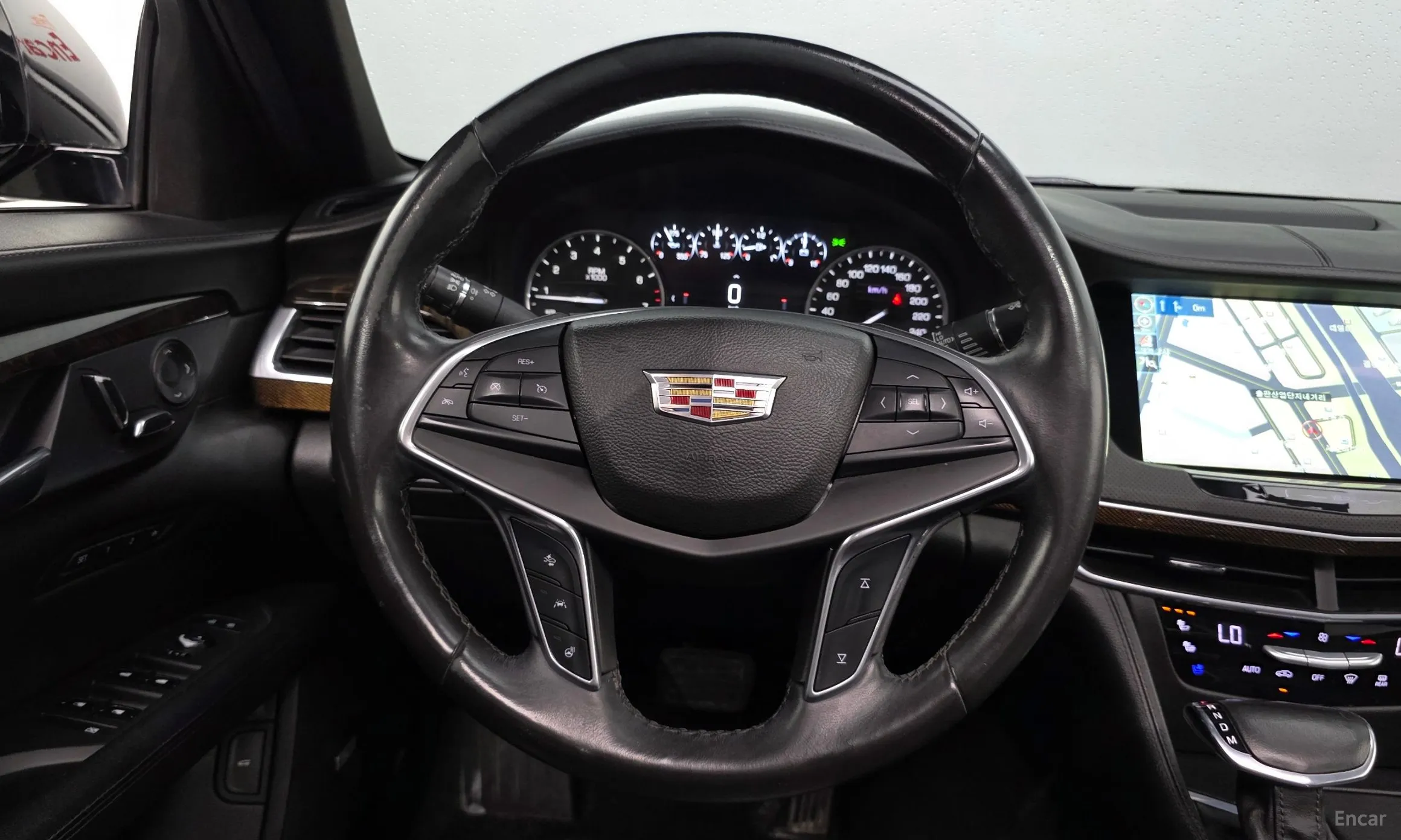 Cadillac CT6 превью 13