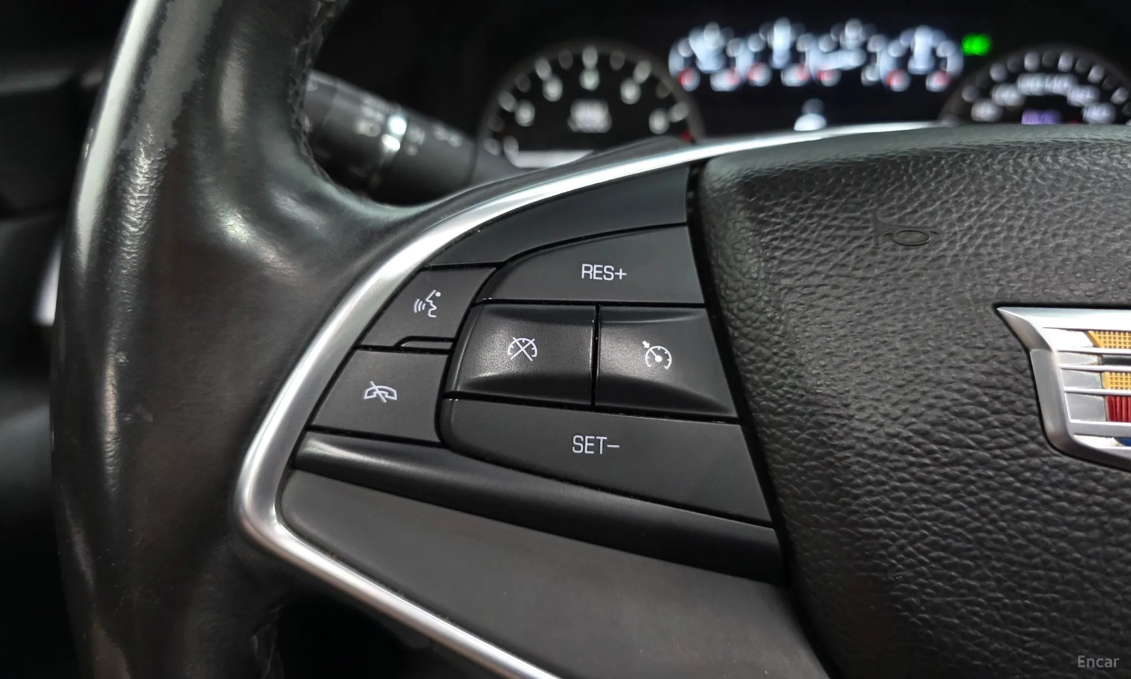 Cadillac CT6 превью 16