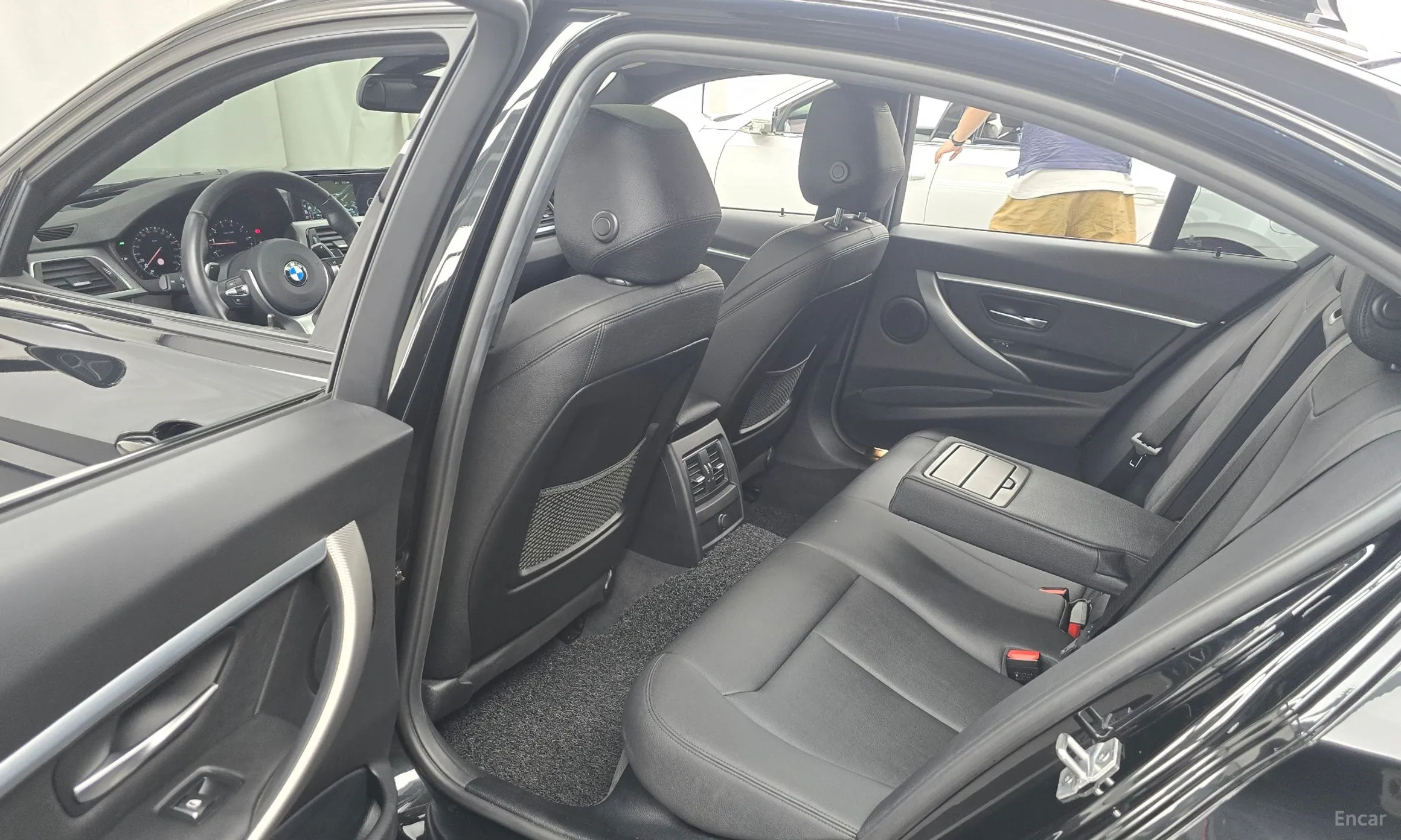 BMW 3 Series (F30) превью 12